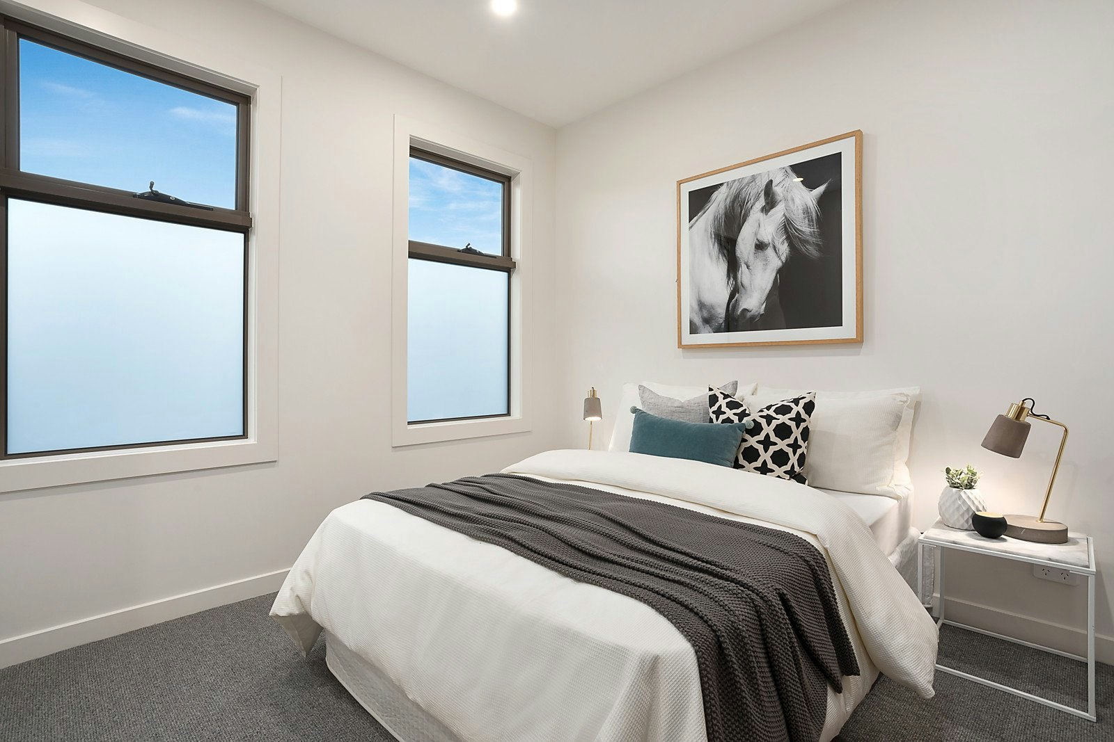 11 Stonehaven Crescent, Hampton East, VIC