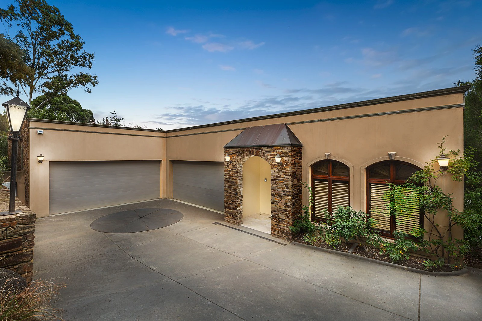98 Yarra Boulevard, Kew, VIC