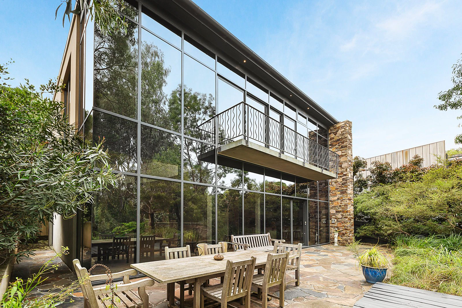 98 Yarra Boulevard, Kew, VIC
