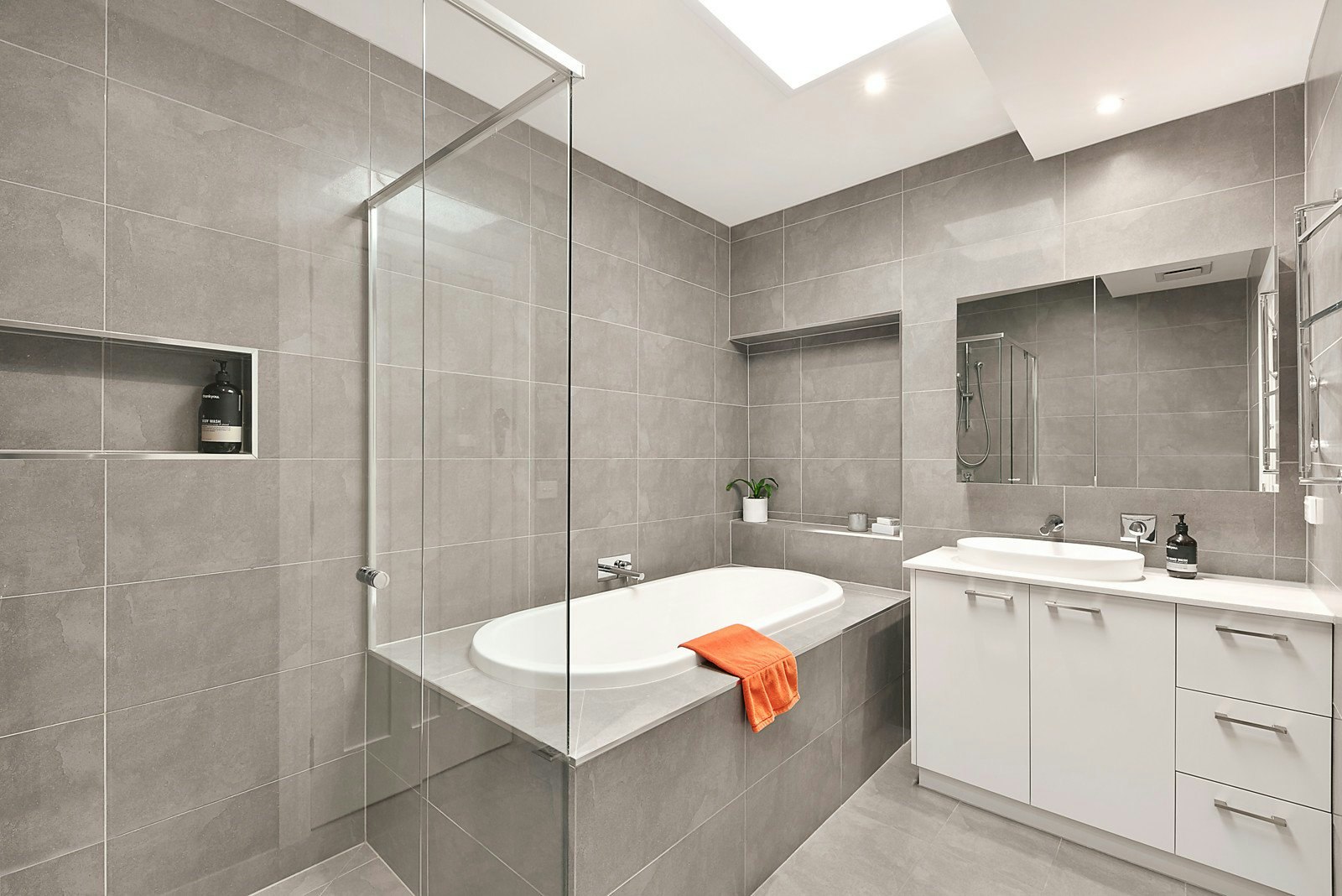 85A Durham Road, Surrey Hills, VIC