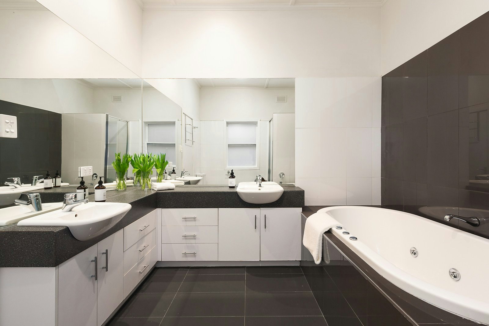 50 MacGregor Street, Malvern East, VIC