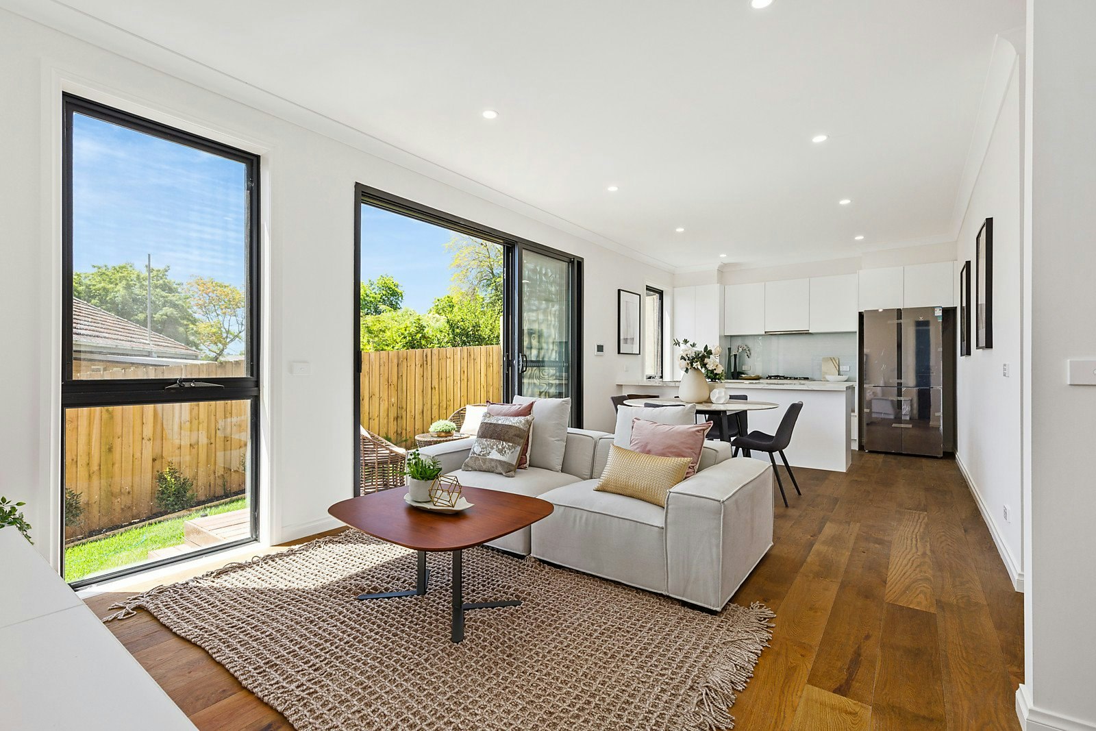 2/13 Greythorn Road, Balwyn North, VIC