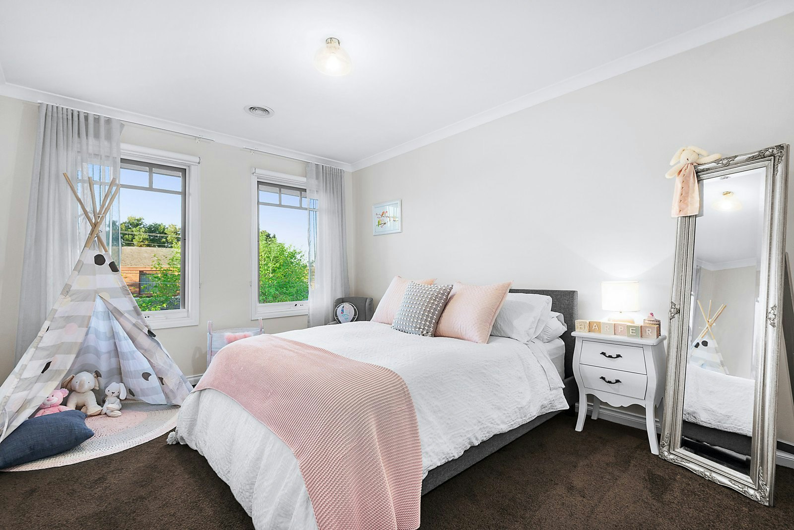 8 Pine Street, Brighton, VIC