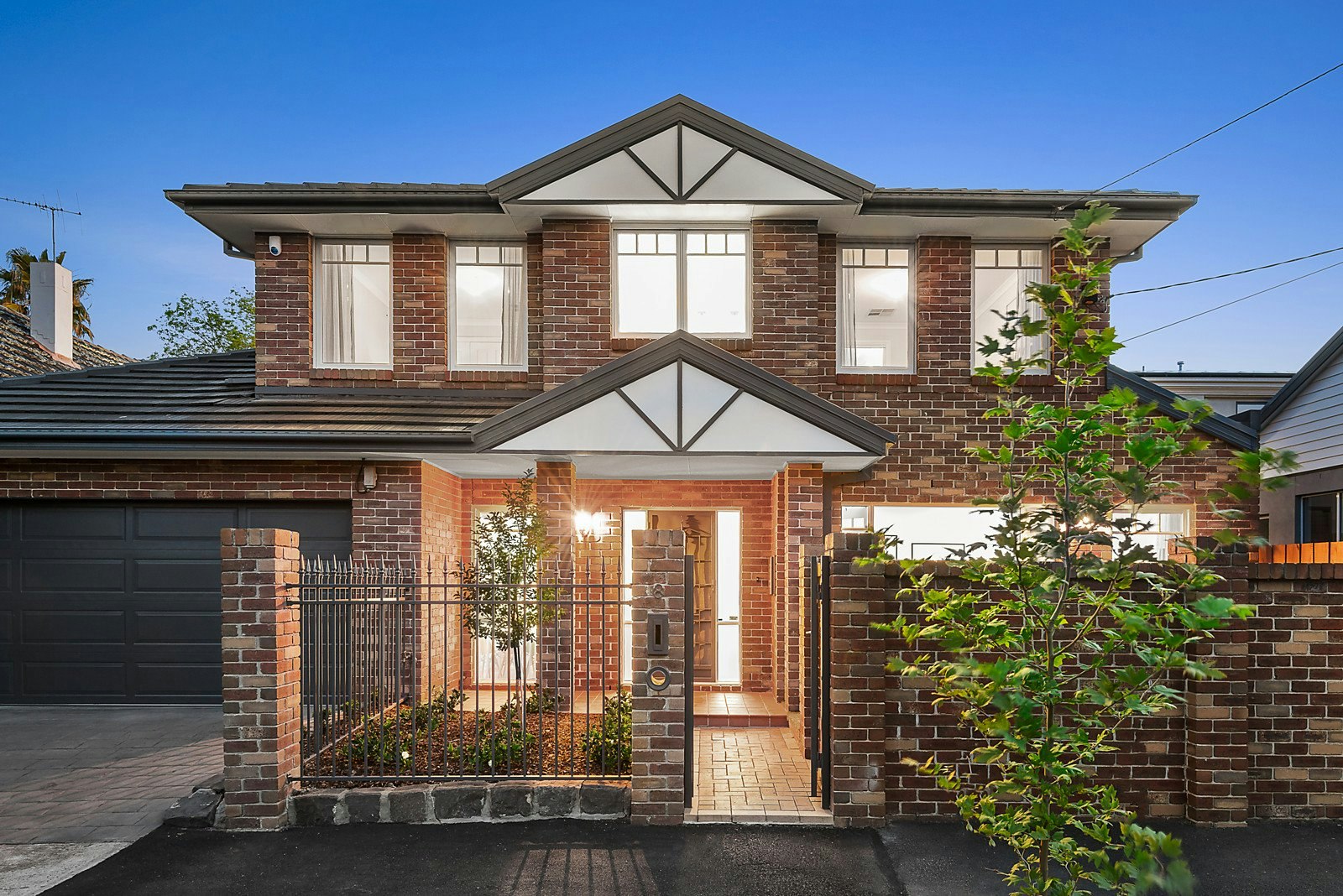 8 Pine Street, Brighton, VIC