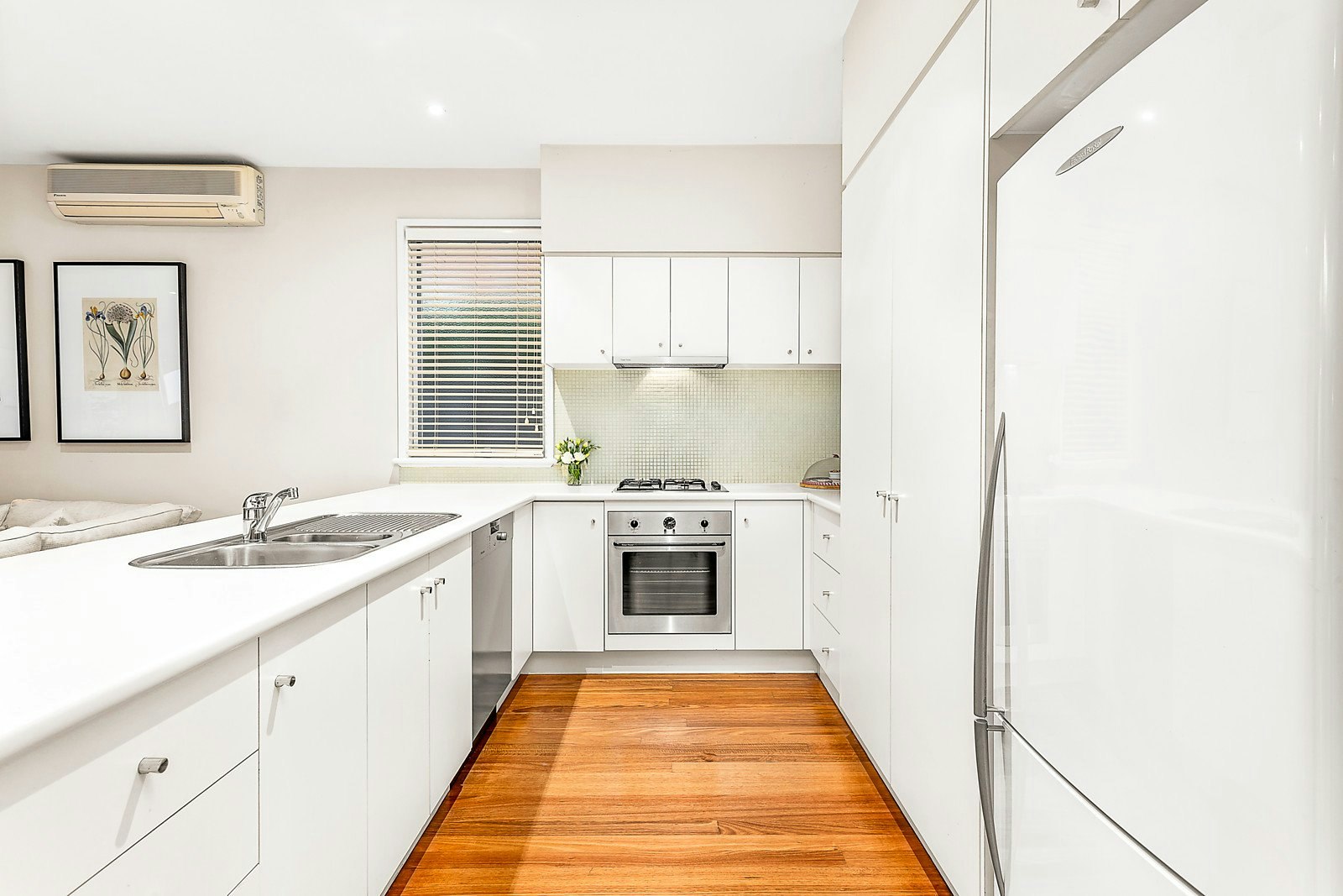 1/128 Normanby Road, Kew East, VIC