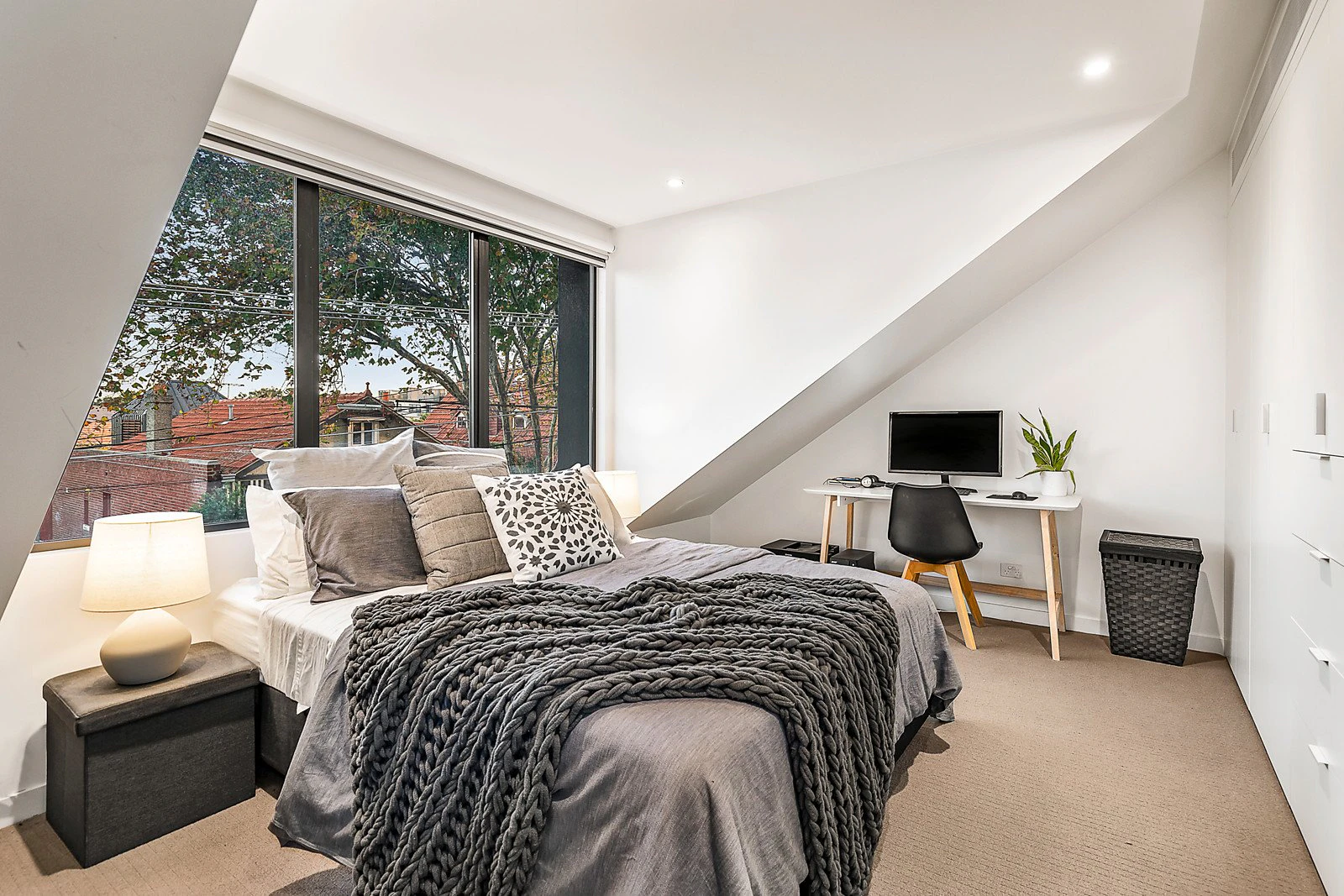 6 Lawson Street, Elwood, VIC