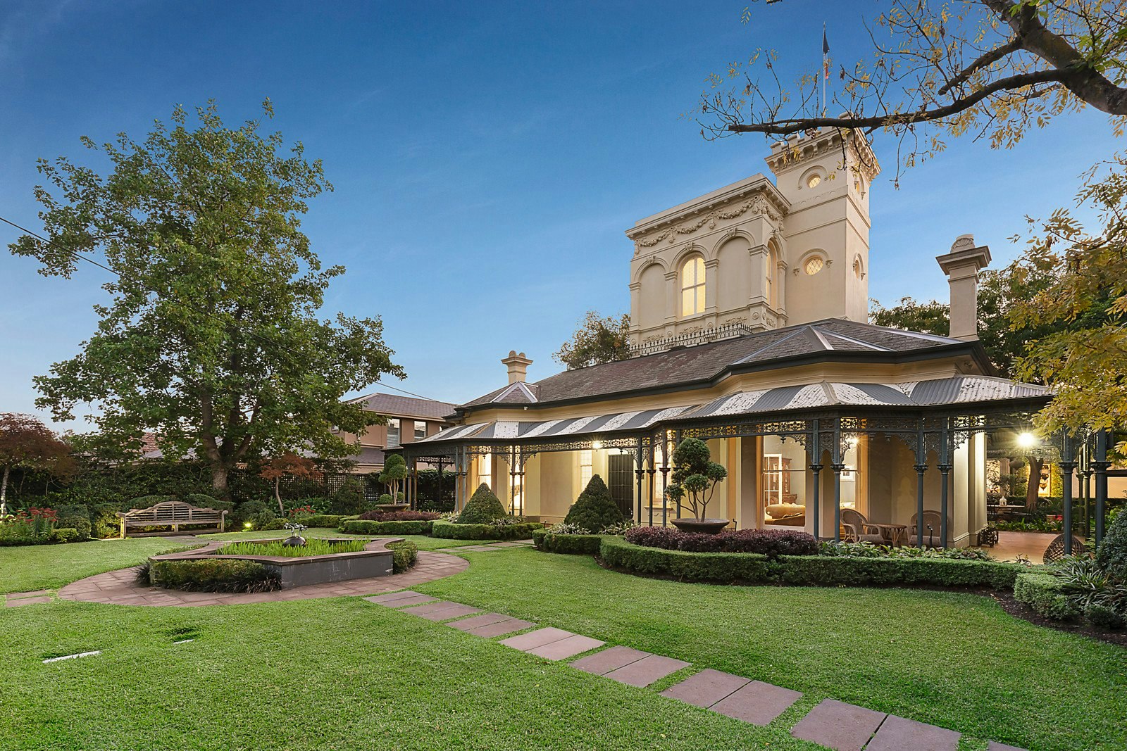 12 Russell Street, Camberwell, VIC