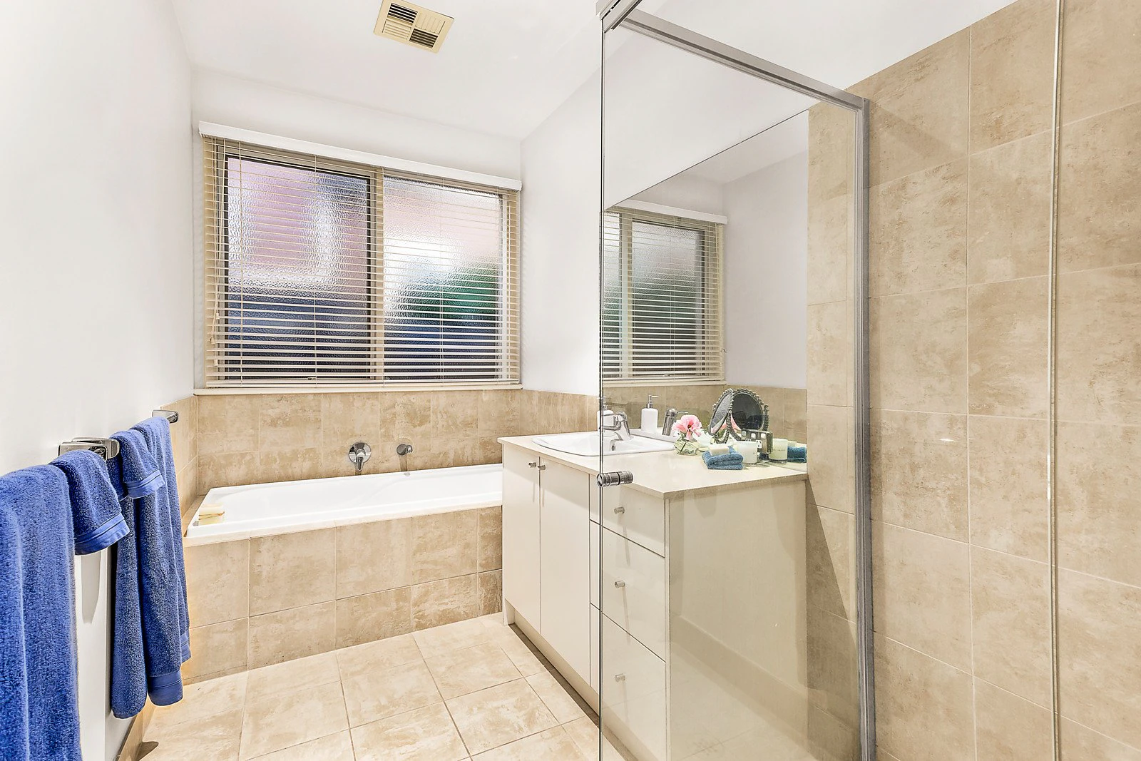 1/128 Normanby Road, Kew East, VIC