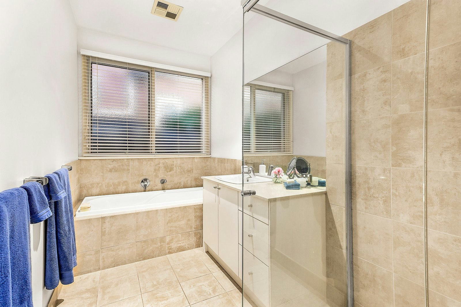 1/128 Normanby Road, Kew East, VIC