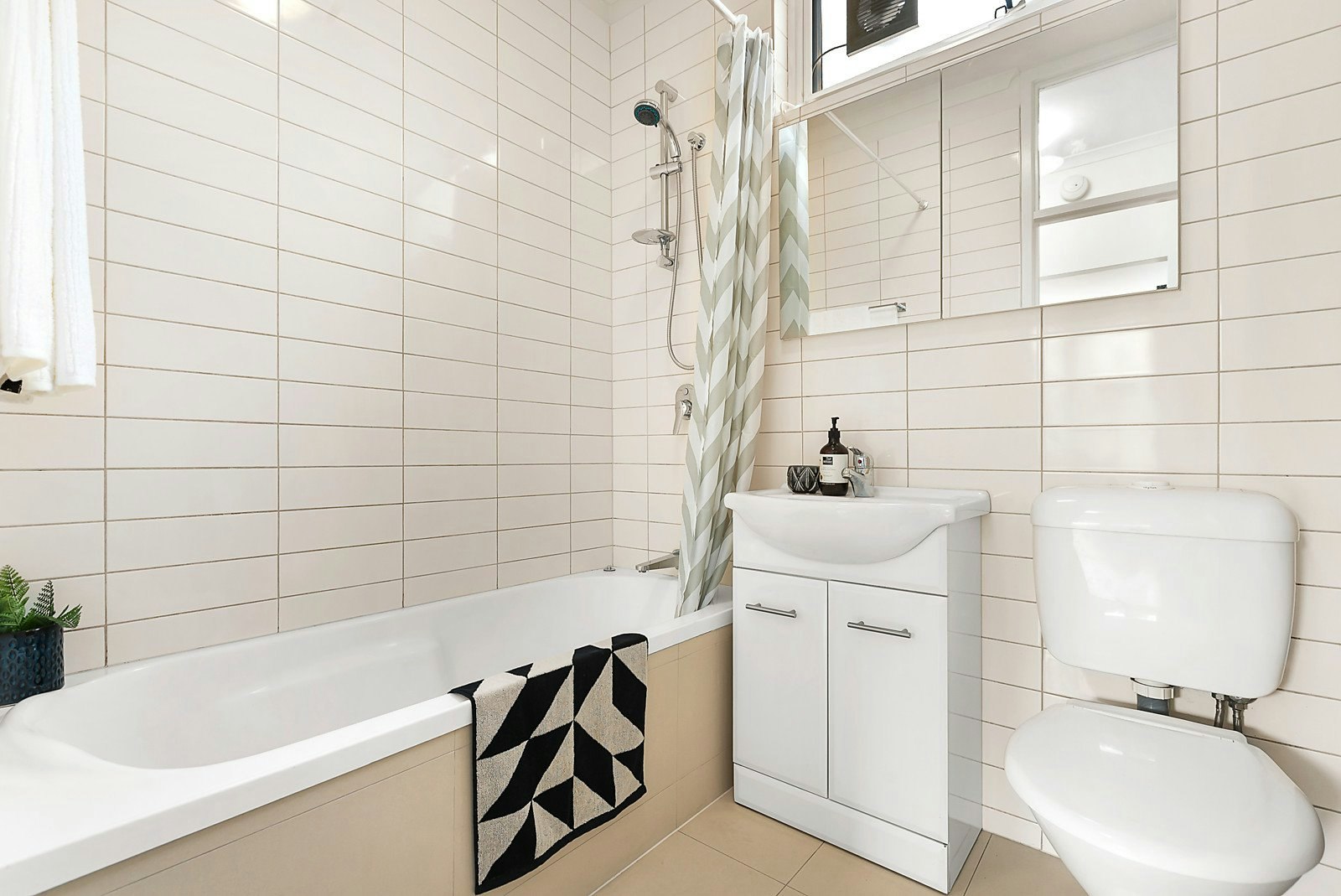 2/333 Auburn Road, Hawthorn, VIC