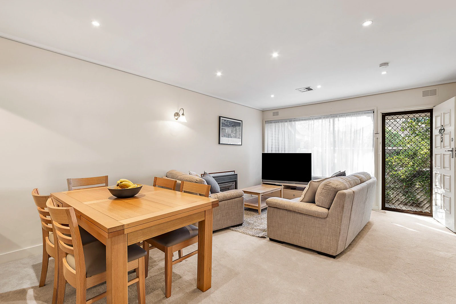 2/18 Glencairn Avenue, Camberwell, VIC