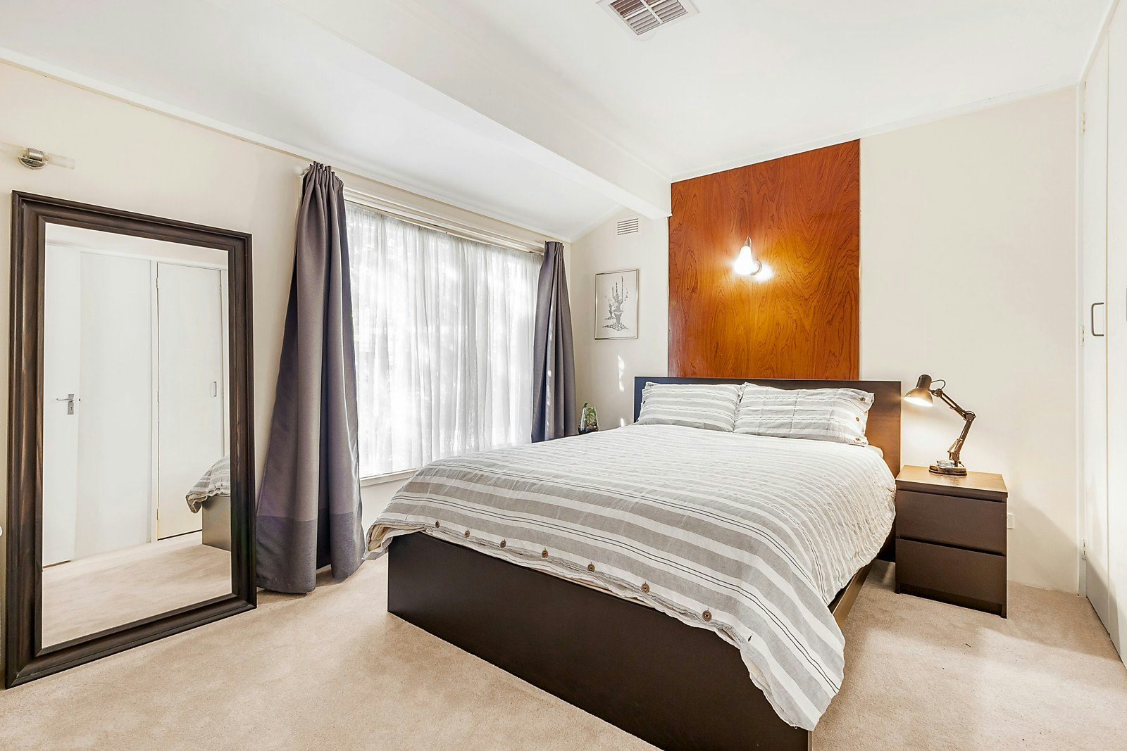 2/18 Glencairn Avenue, Camberwell, VIC