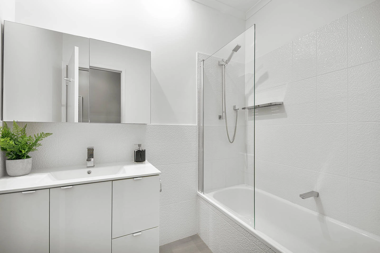 2/109 Barkers Road, Kew, VIC