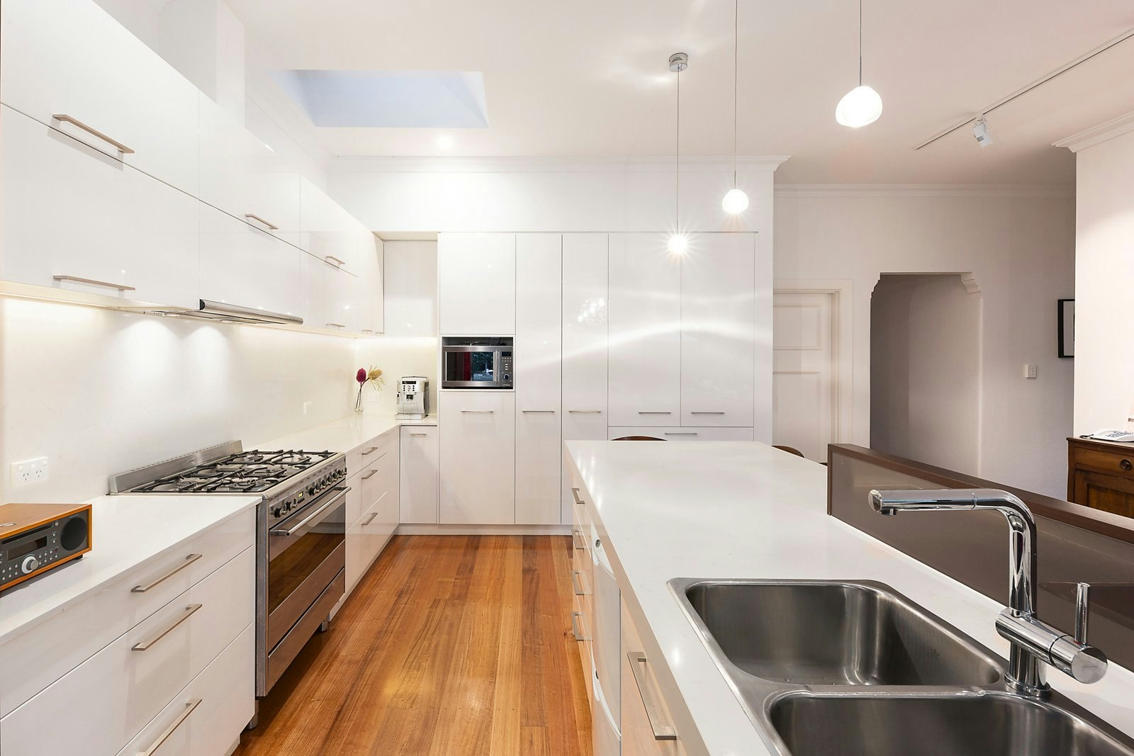 16 Fairmont Avenue, Camberwell, VIC