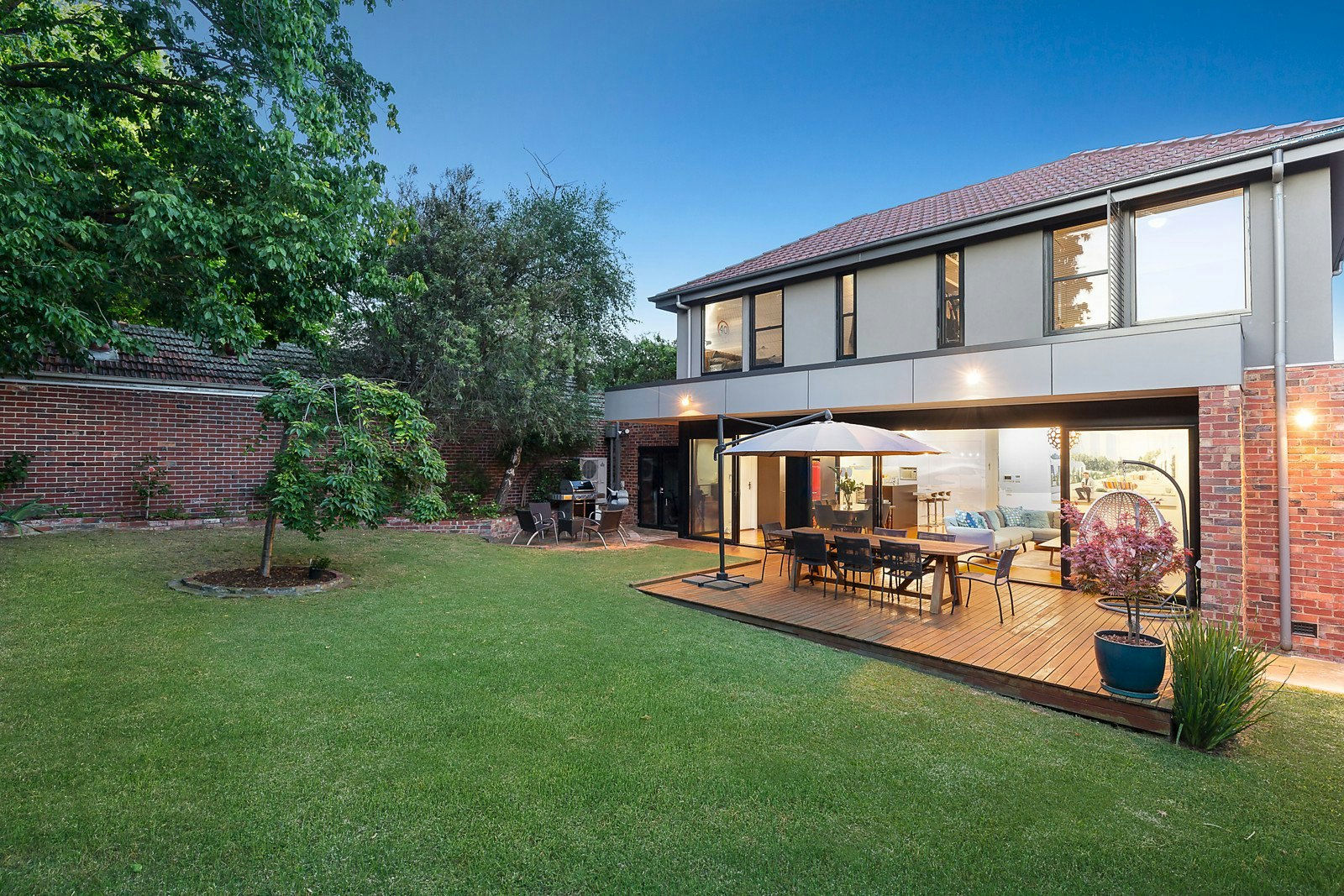 16 Fairmont Avenue, Camberwell, VIC