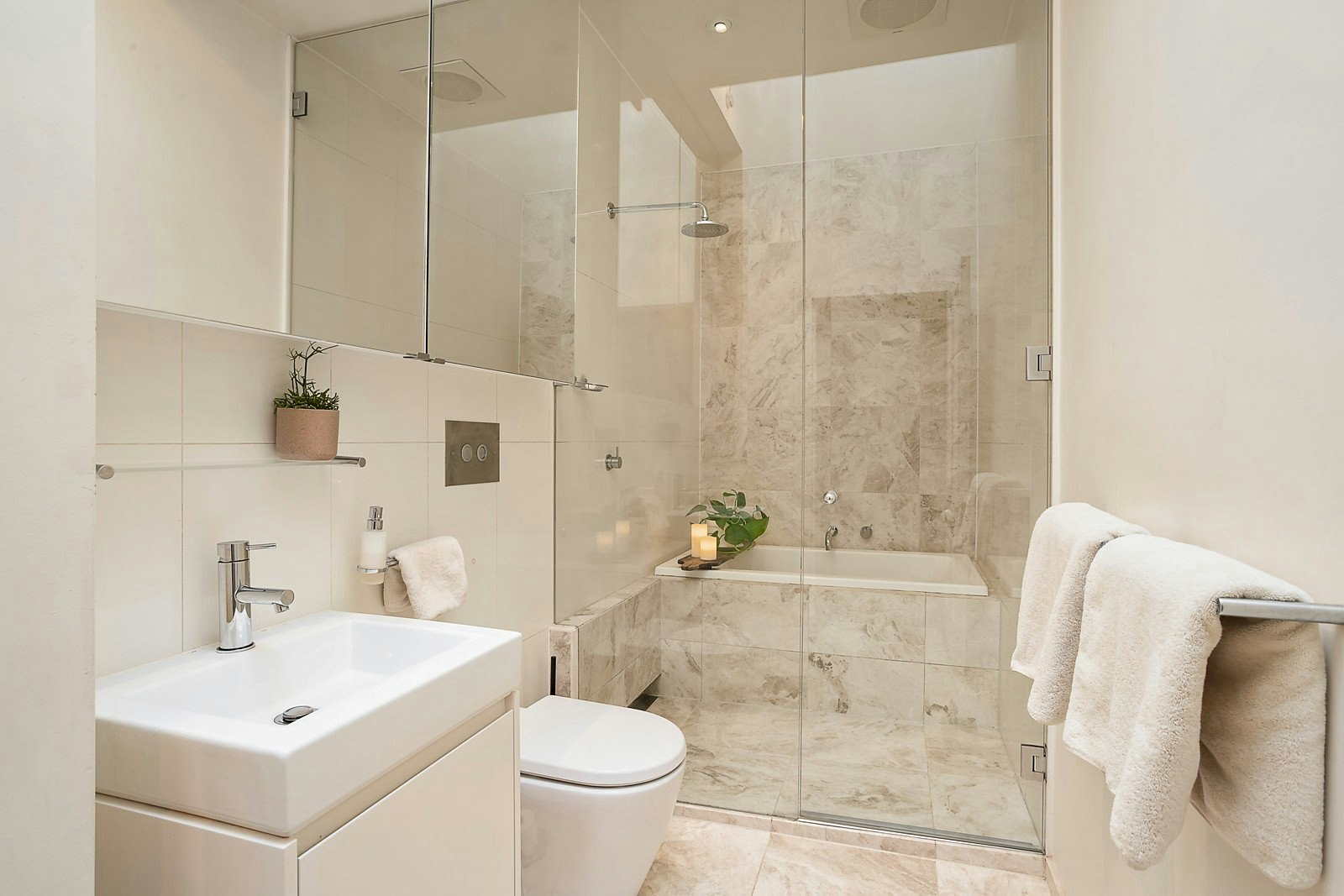 2 Harcourt Street, Hawthorn East, VIC