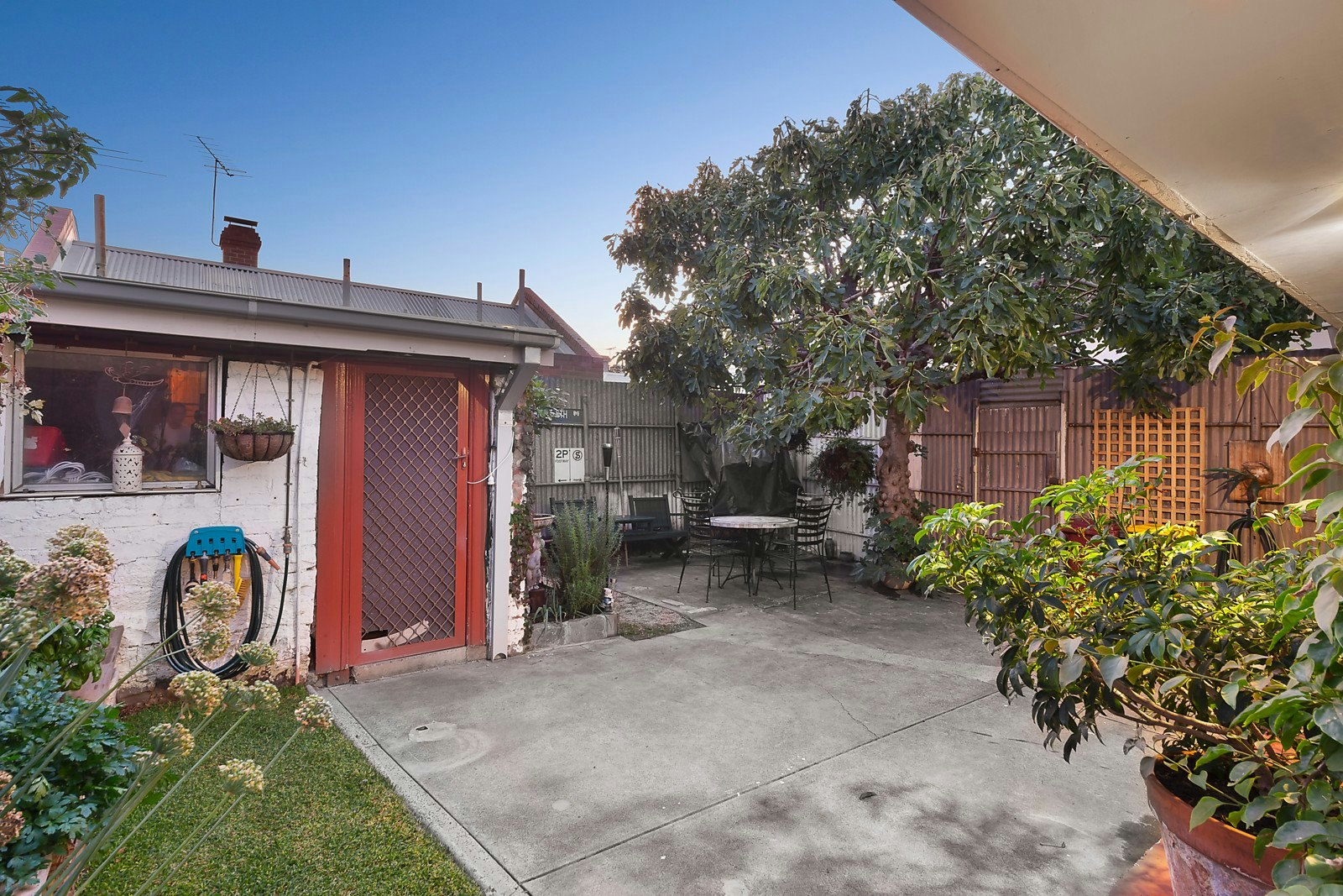 6 Gray Lane, Albert Park, VIC