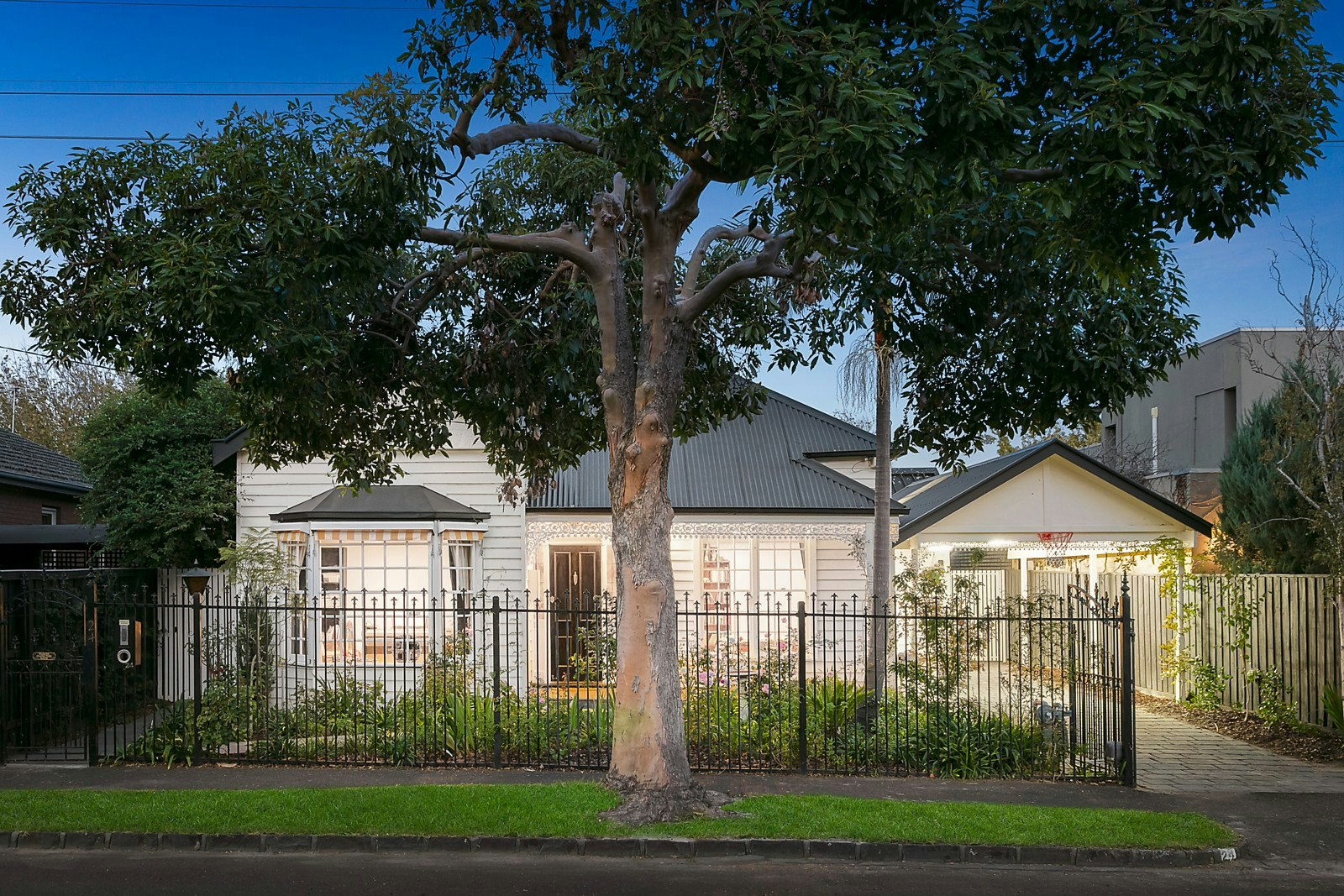 24 Laburnum Street, Brighton, VIC