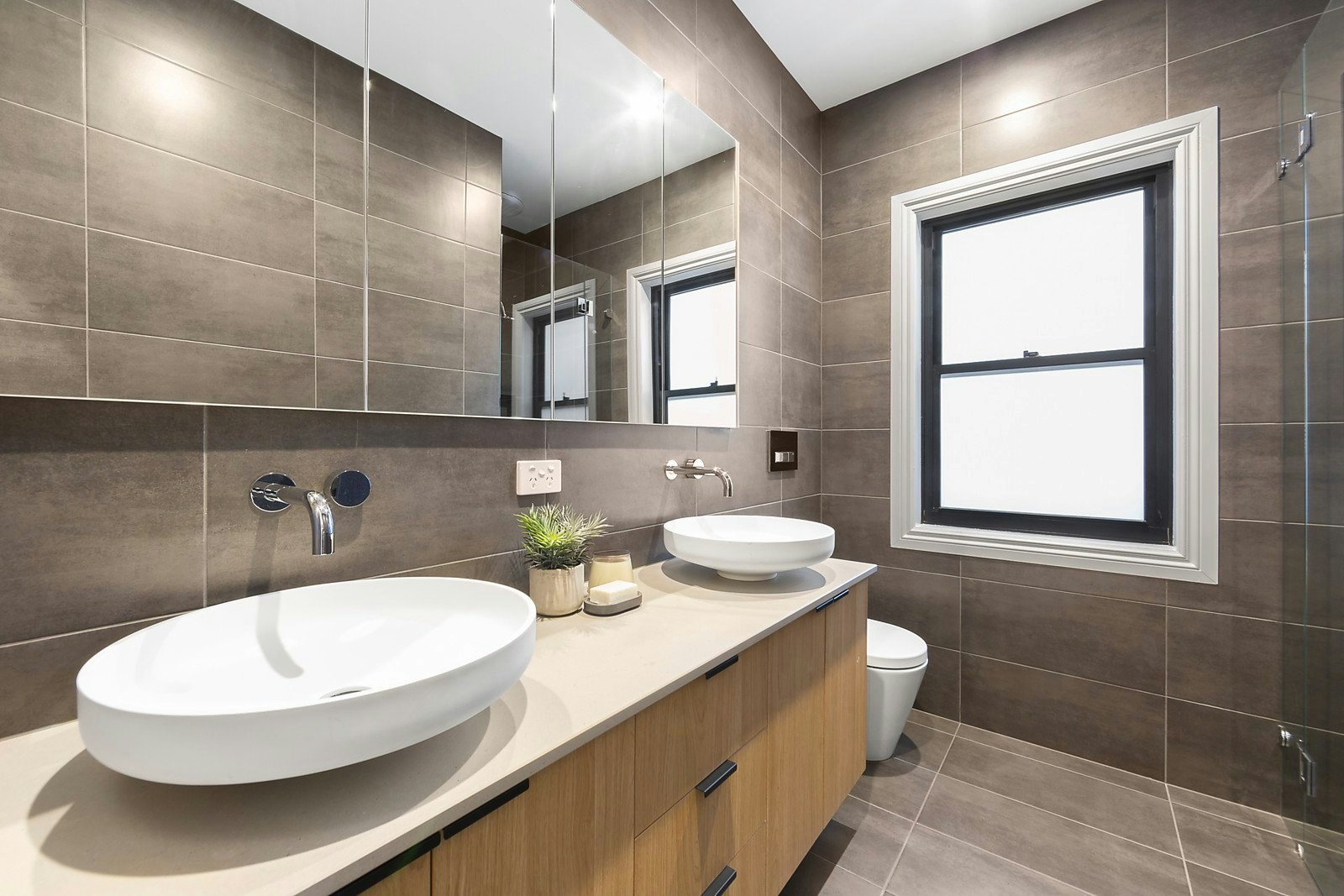 85 Rowena Parade, Richmond, VIC