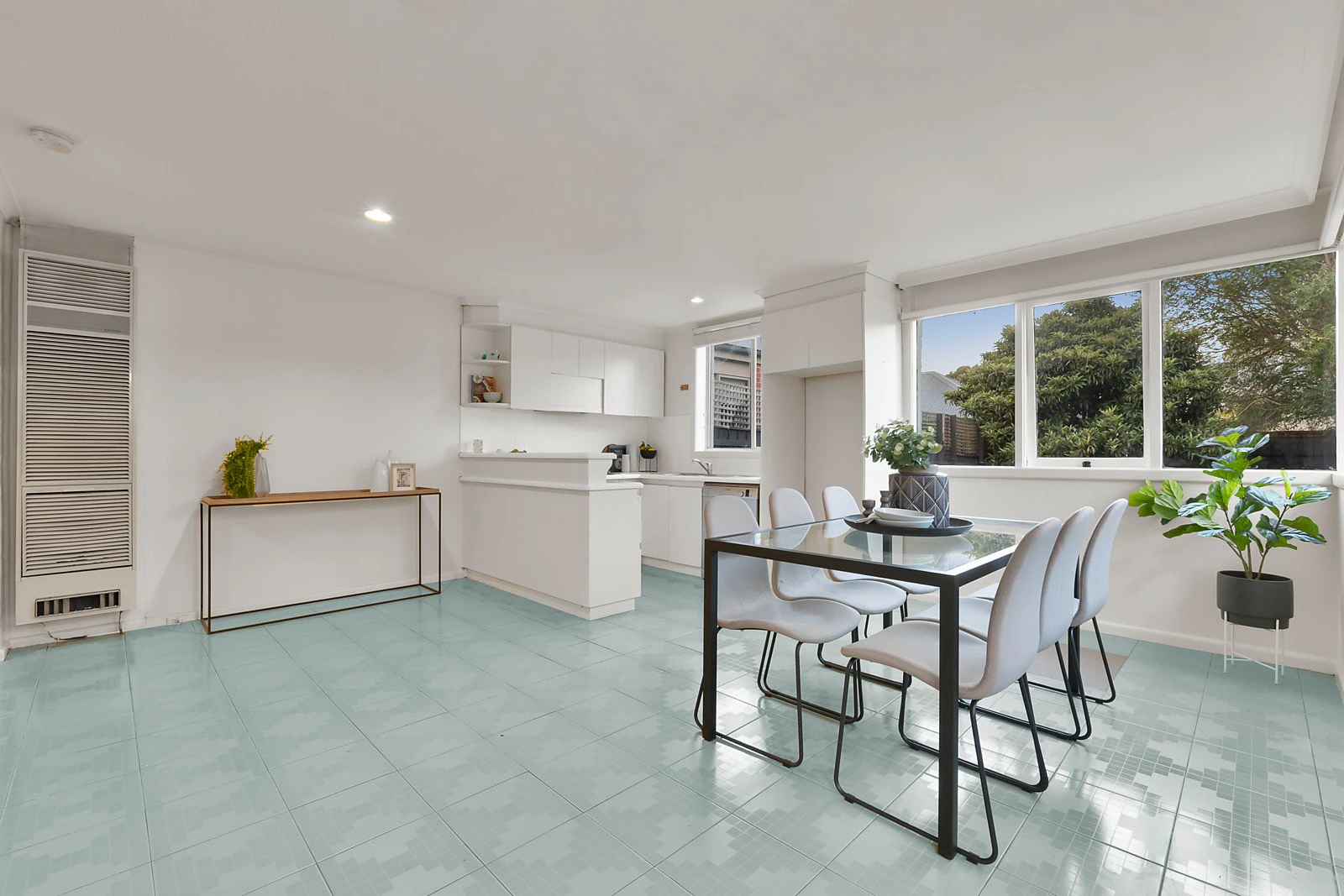 20 Emo Road, Malvern East, VIC