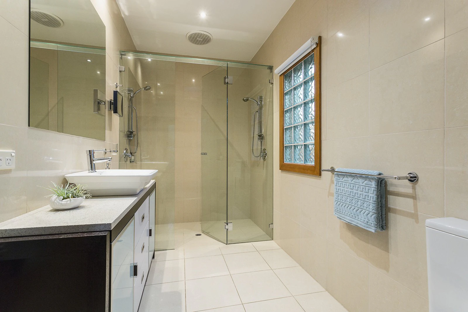 1224 Old Burke Road, Kew East, VIC