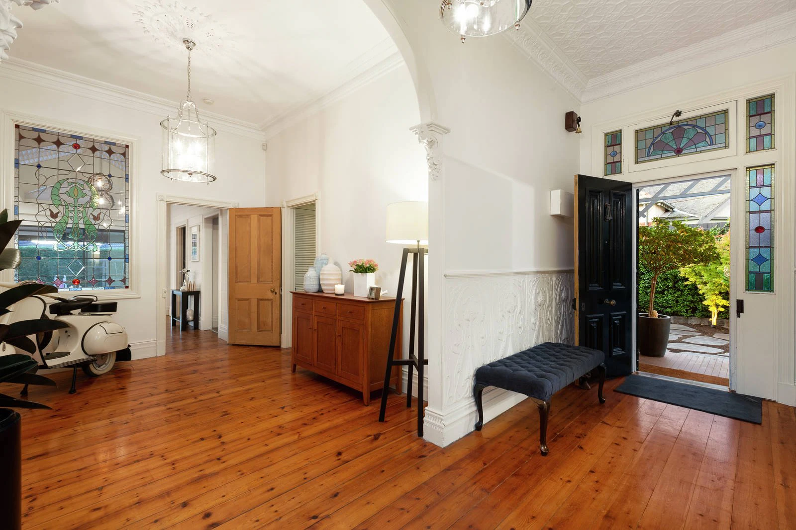 30 Essex Road, Surrey Hills, VIC
