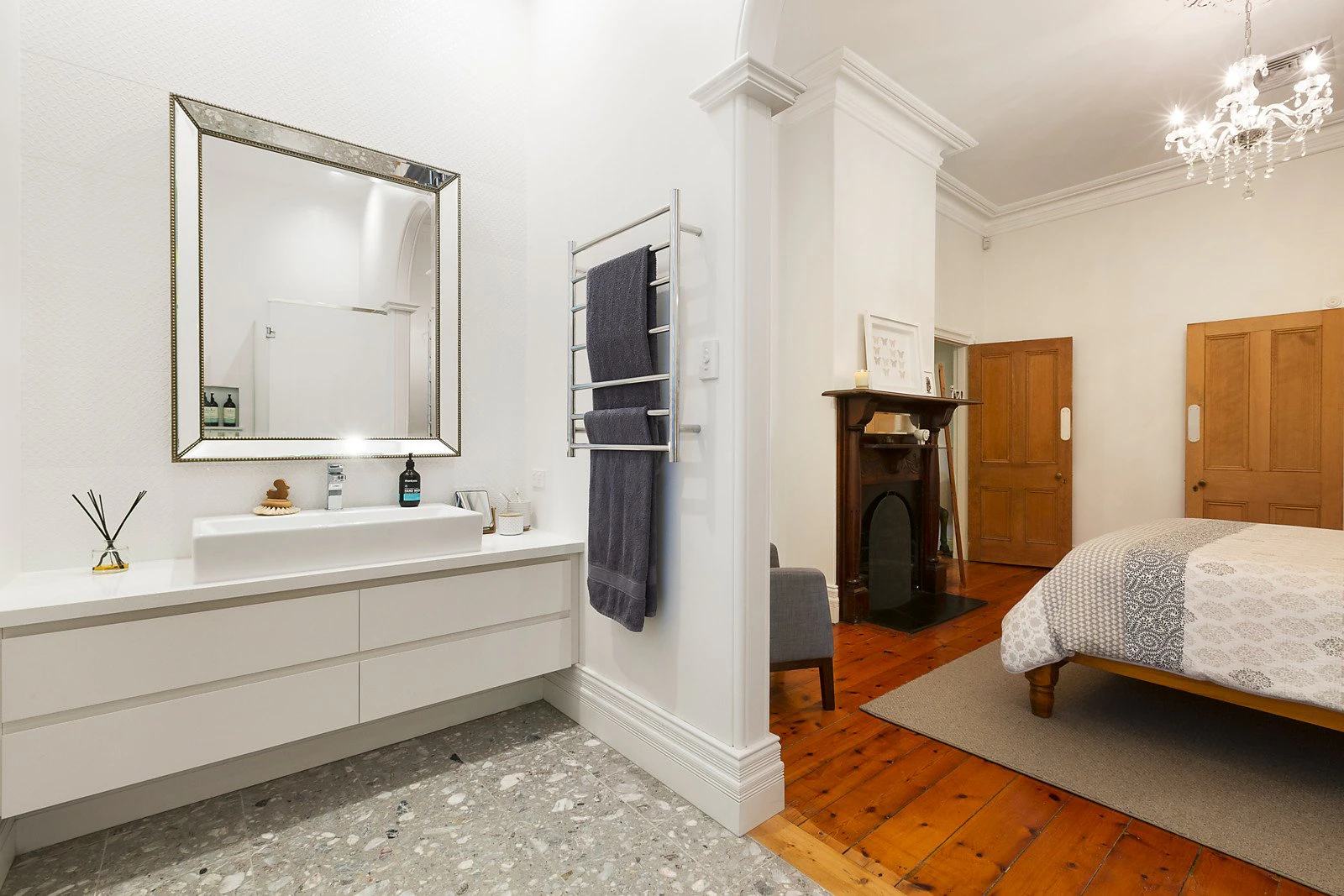 30 Essex Road, Surrey Hills, VIC