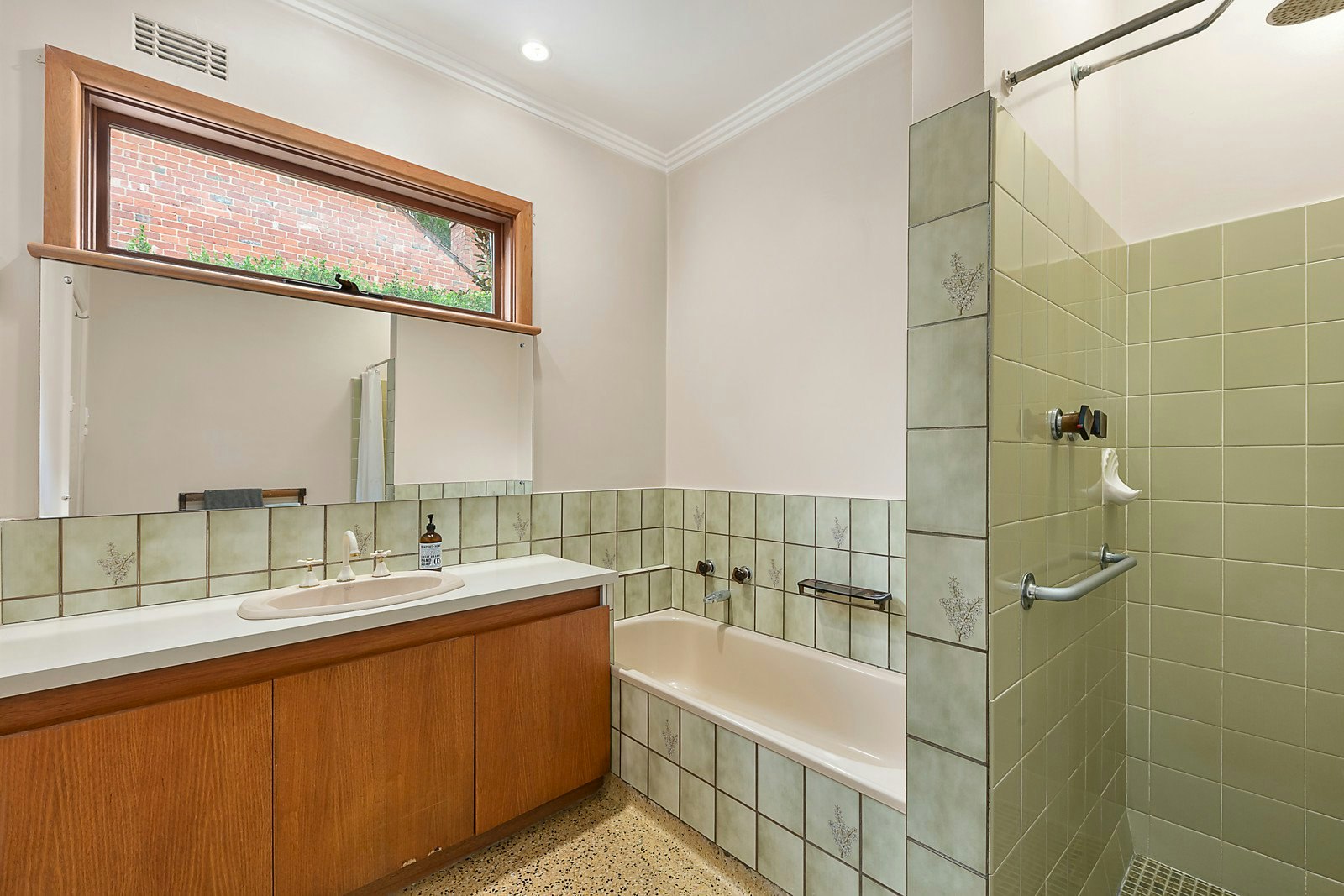 17 Oliver Street, Ashburton, VIC