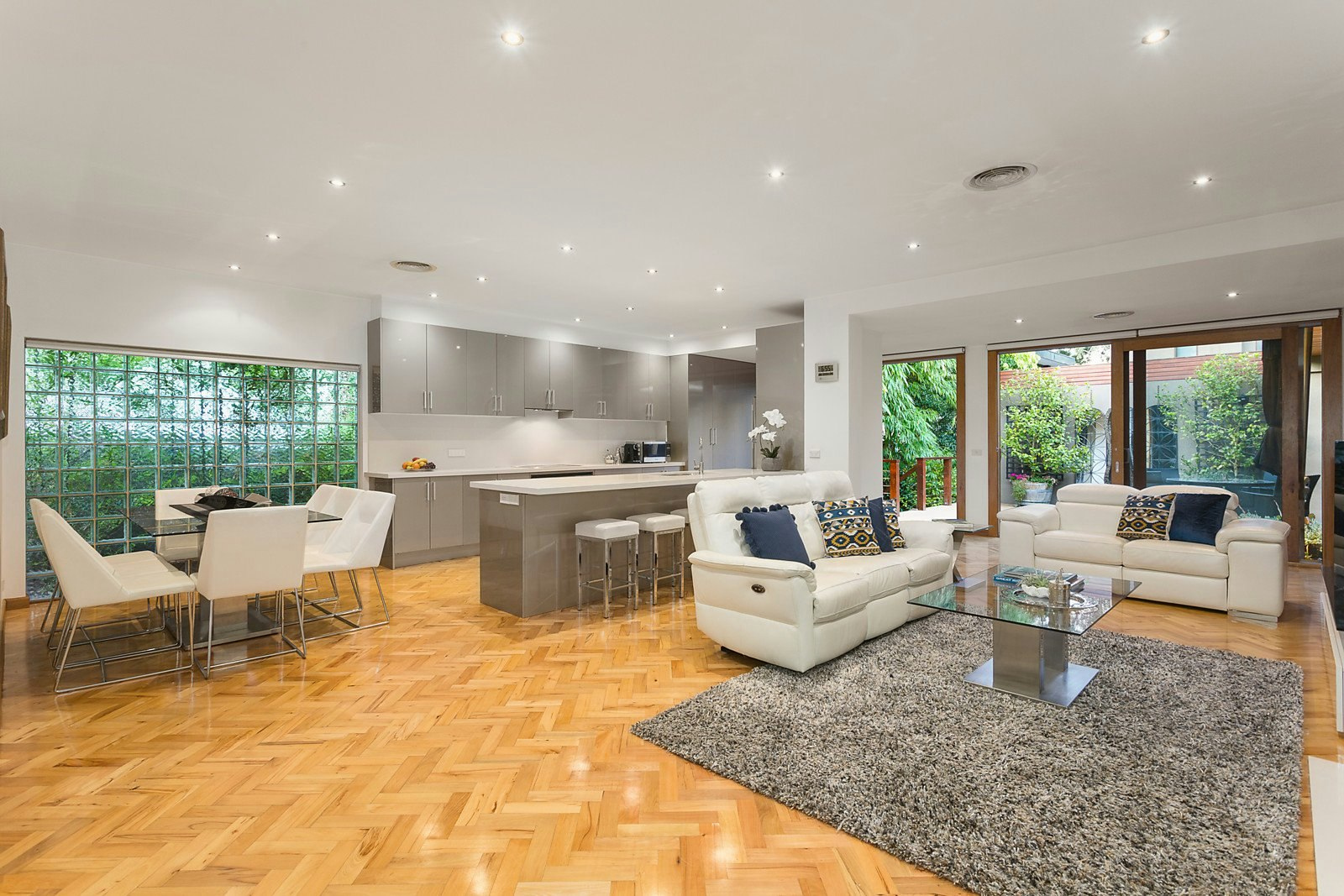 1224 Old Burke Road, Kew East, VIC