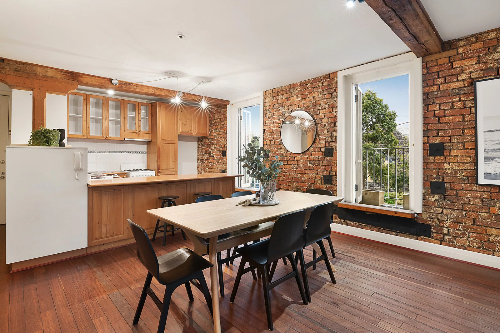 2/241 Rouse Street, Port Melbourne, VIC