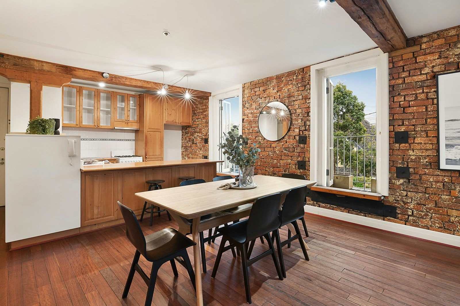 2/241 Rouse Street, Port Melbourne, VIC