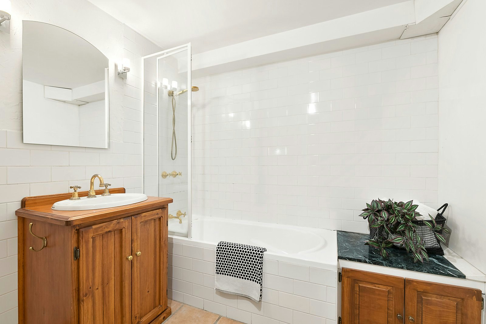 2/241 Rouse Street, Port Melbourne, VIC