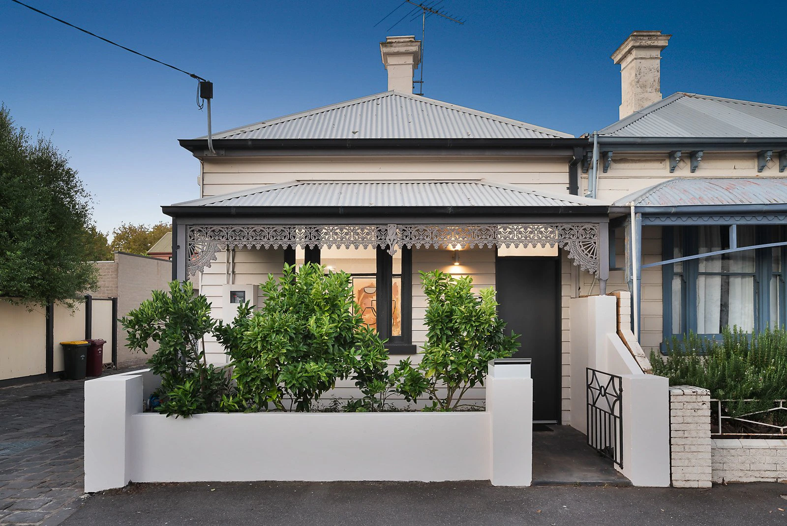 7 Neville Street, Albert Park, VIC