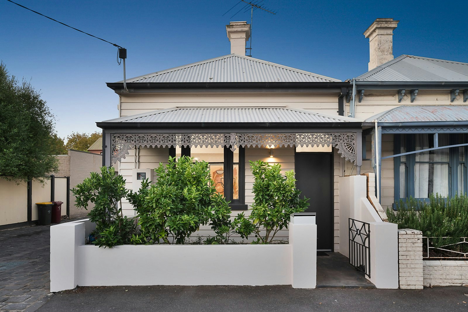 7 Neville Street, Albert Park, VIC