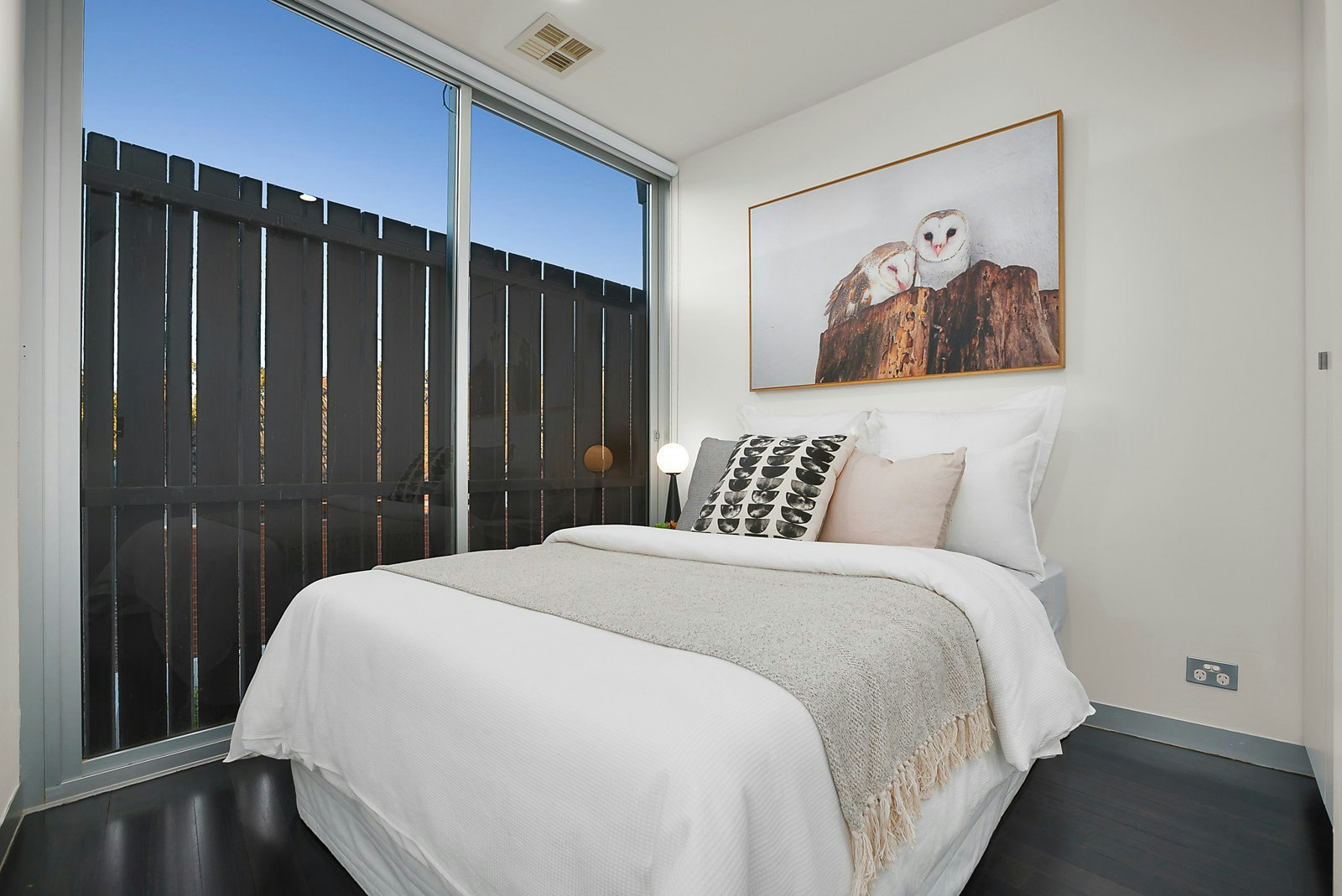 7 Neville Street, Albert Park, VIC