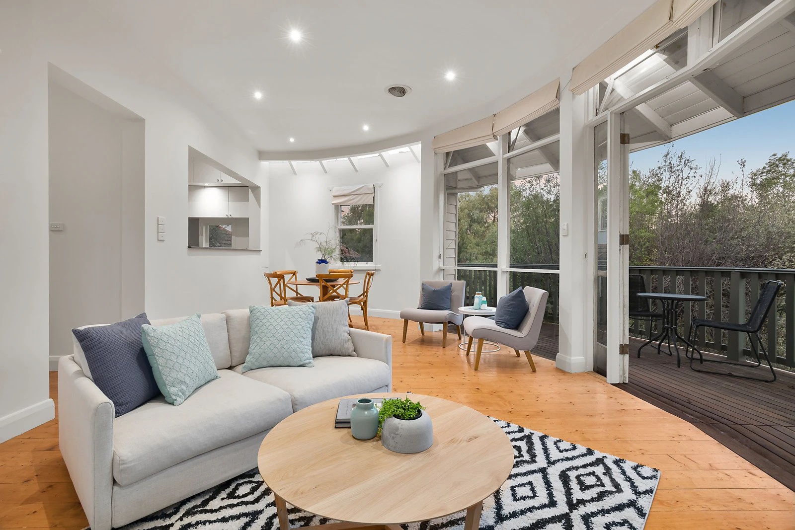 10 Arundel Crescent, Surrey Hills, VIC