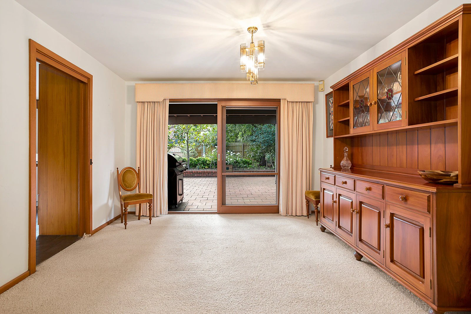 39 Rubens Grove, Canterbury, VIC