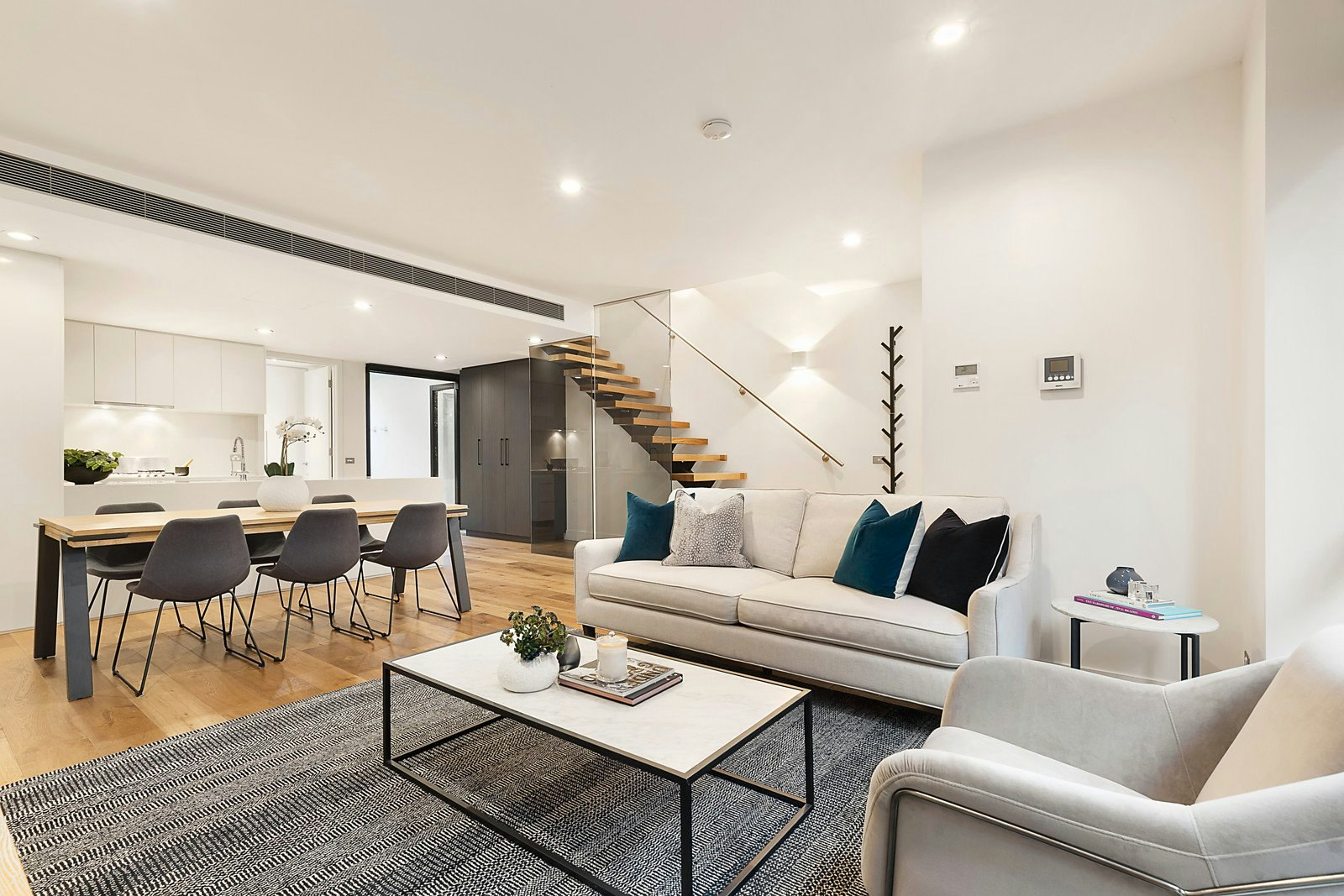 14/8 Cobden Street, Kew, VIC