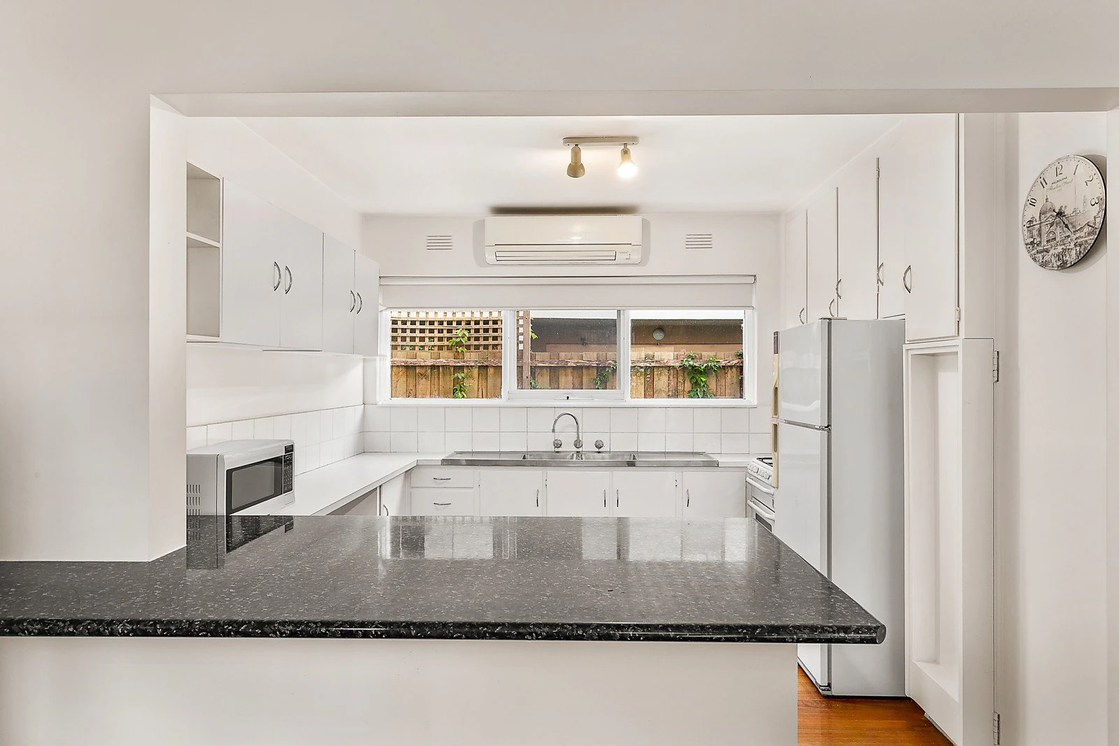 10/245 Burke Road, Glen Iris, VIC