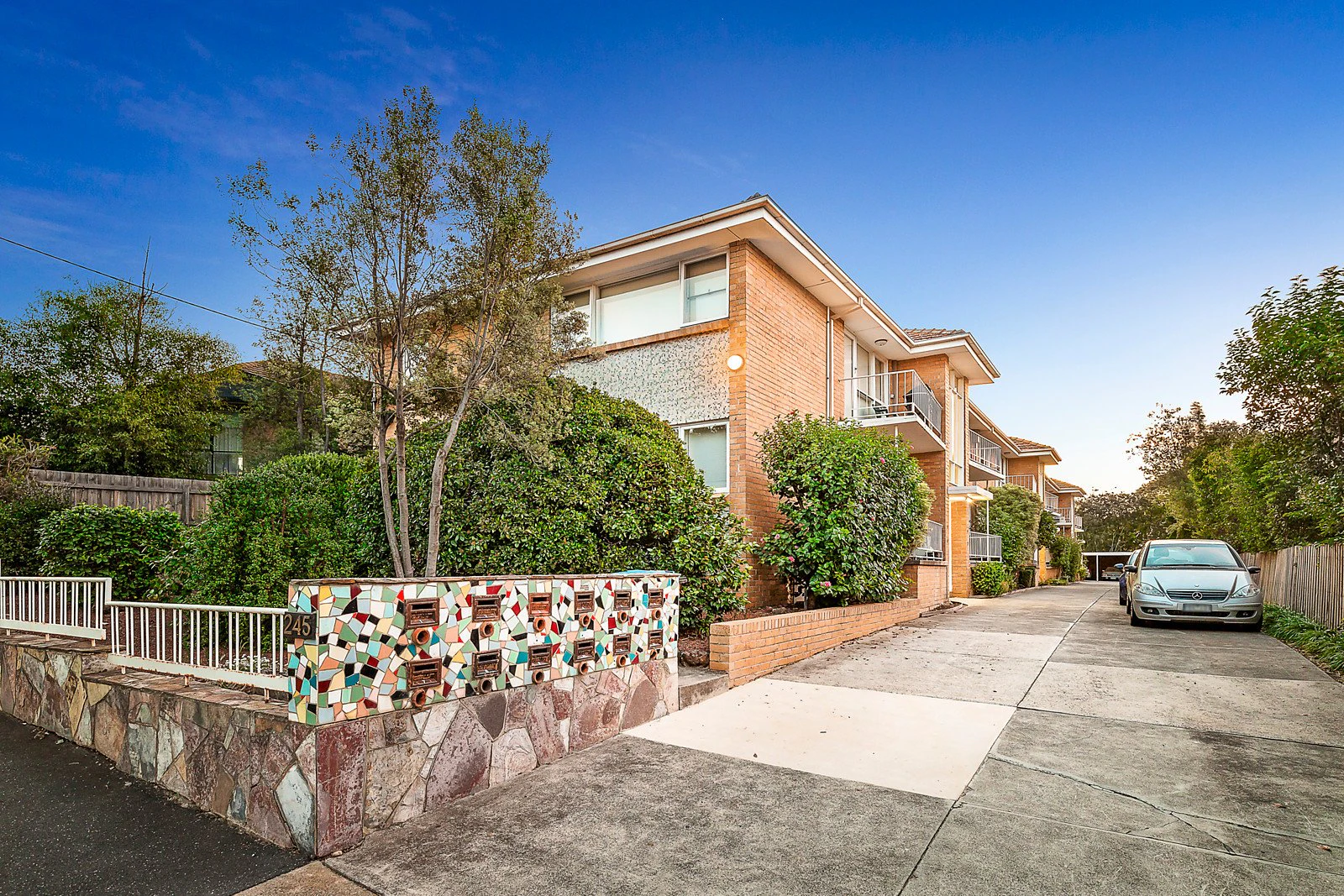 10/245 Burke Road, Glen Iris, VIC