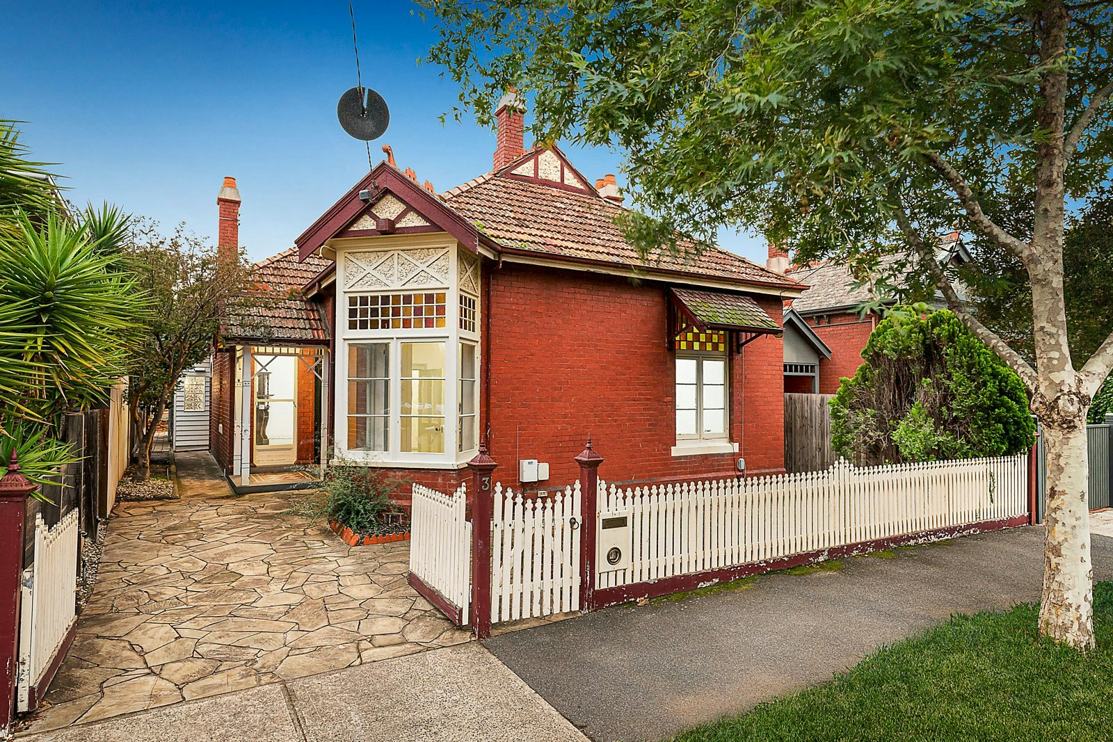 3 Longmore Street, St Kilda West, VIC