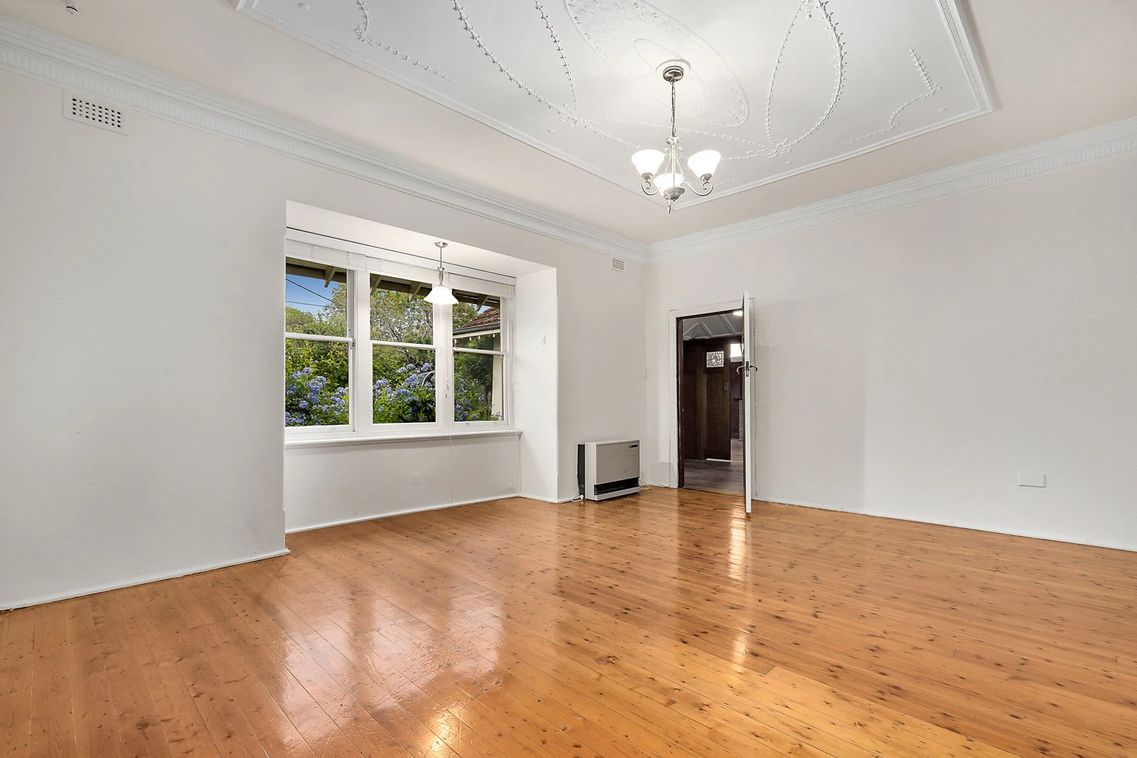 32 Riddell Parade, Elsternwick, VIC