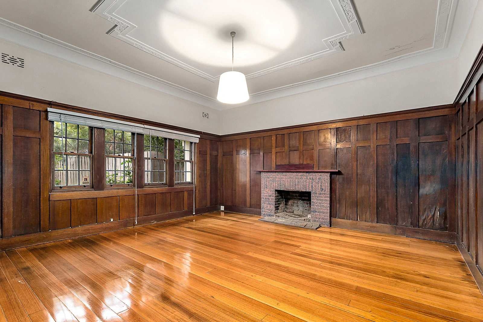 32 Riddell Parade, Elsternwick, VIC