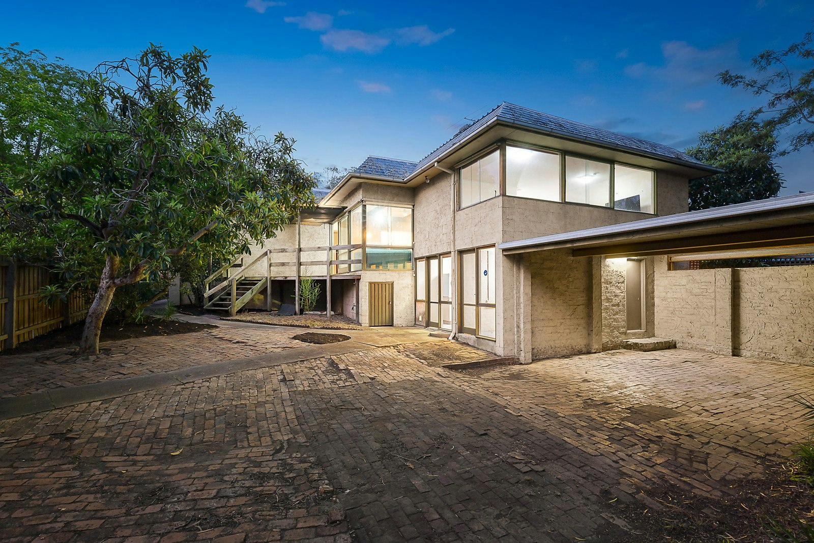 22 Chrystobel Crescent, Hawthorn, VIC