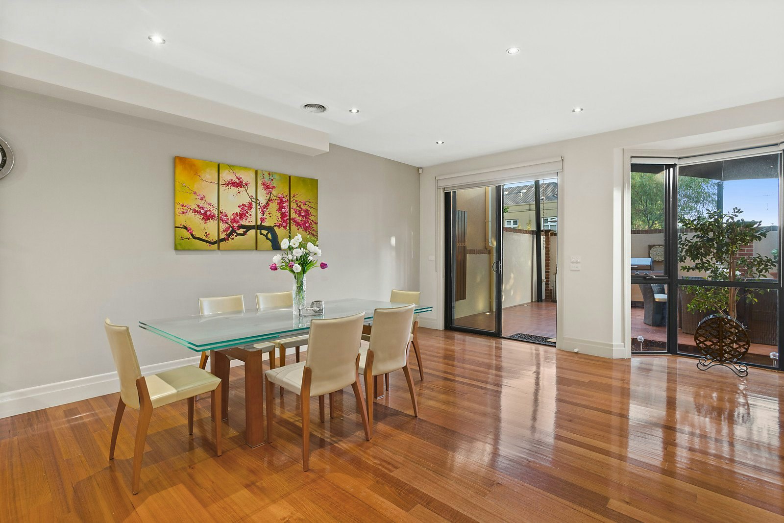 93 Essex Road, Surrey Hills, VIC