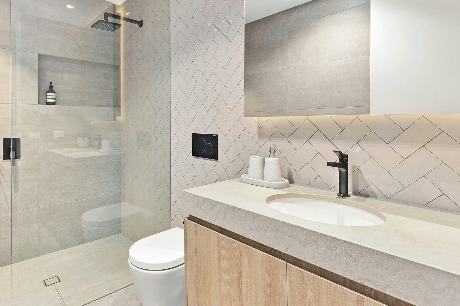 18 Wiseman Street, Hawthorn East, VIC