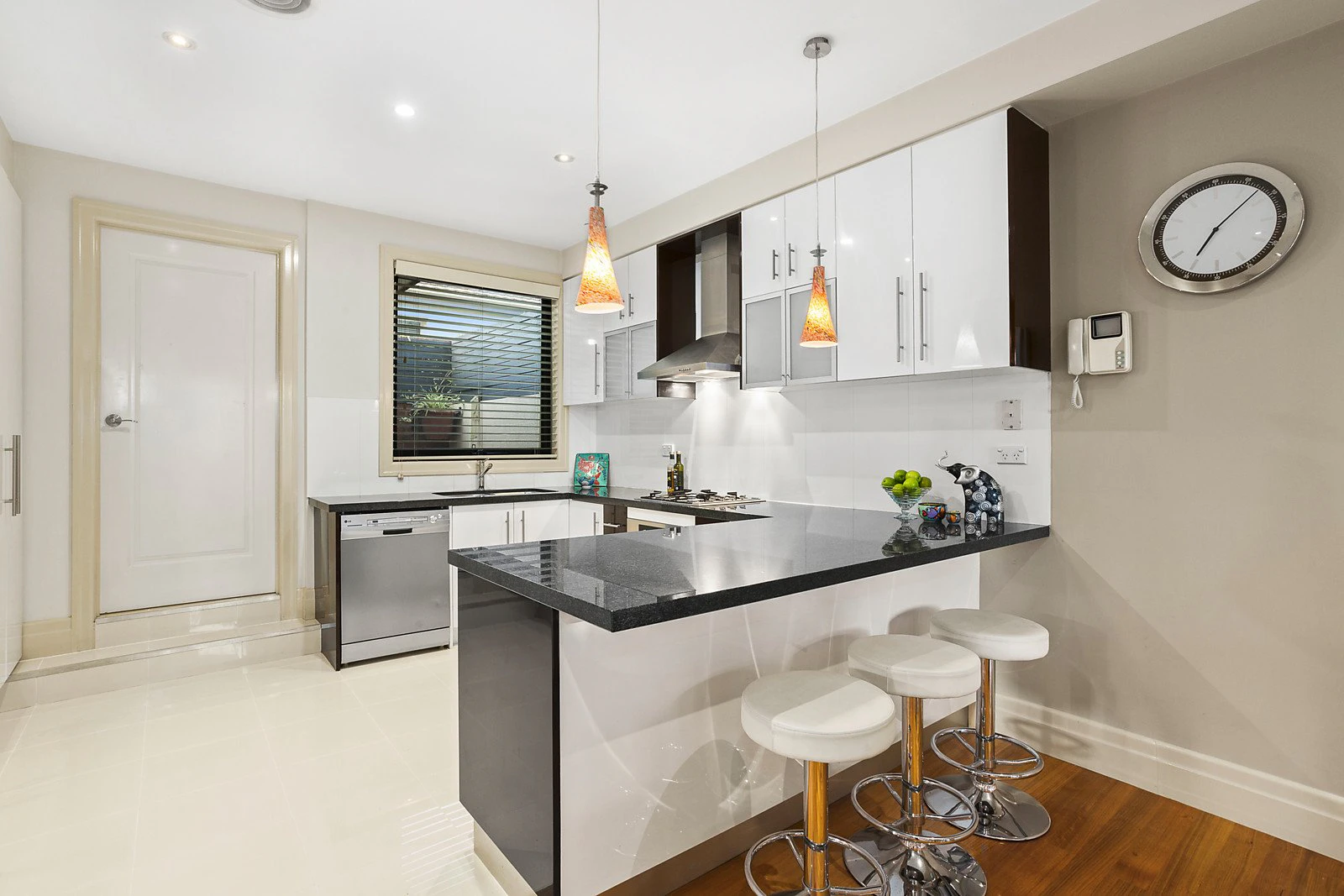 93 Essex Road, Surrey Hills, VIC