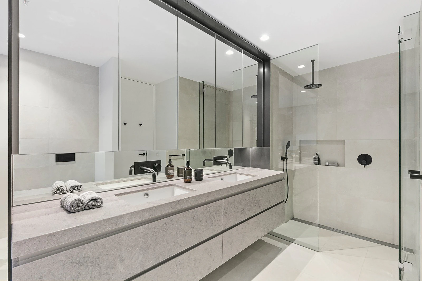 Apartment 1/33 Stawell Street, Kew, VIC