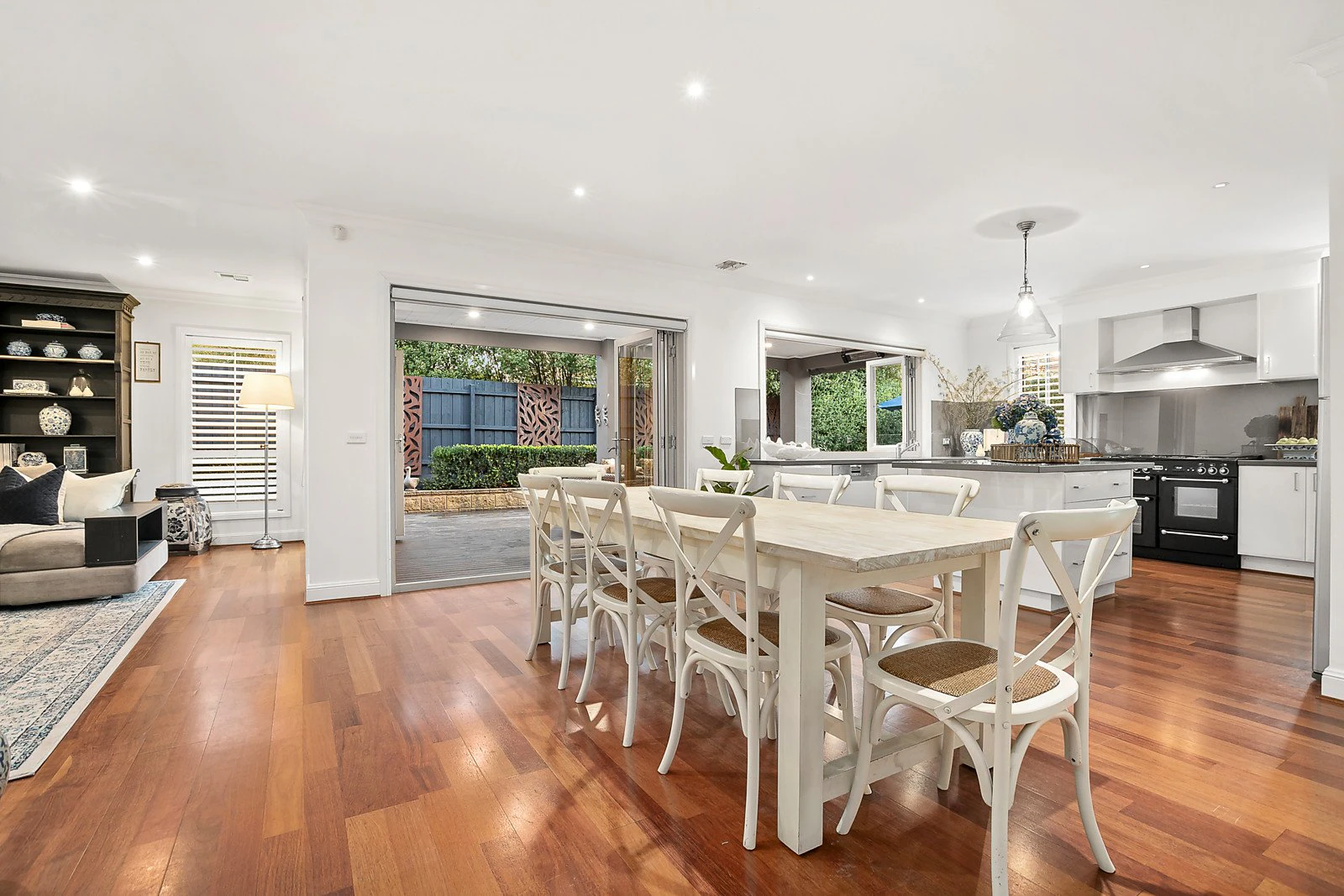 85 Strabane Avenue, Mont Albert North, VIC