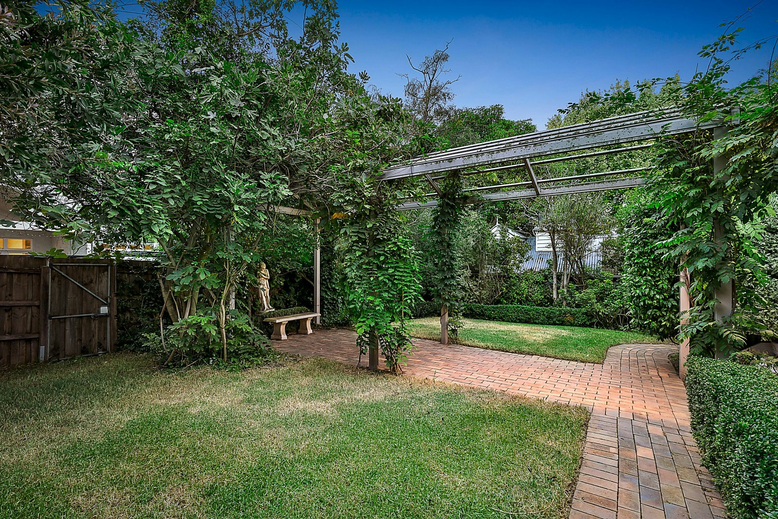 12 Golding Street, Canterbury, VIC